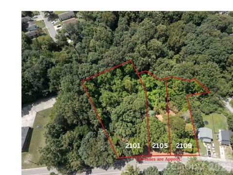 Photo of 2109 Newland Road, Charlotte, NC 28216 (MLS # 4361853)