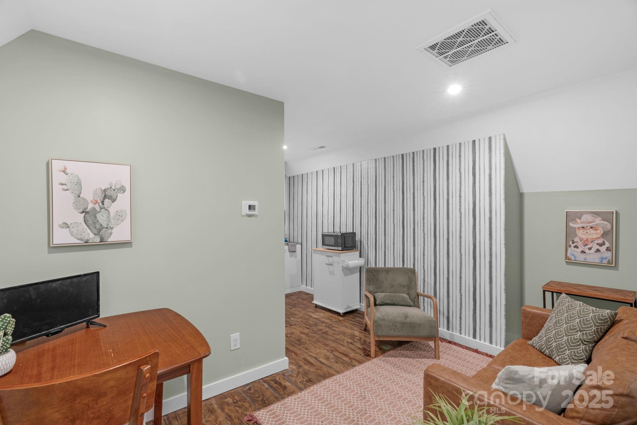 Riverchase Estates - Residential