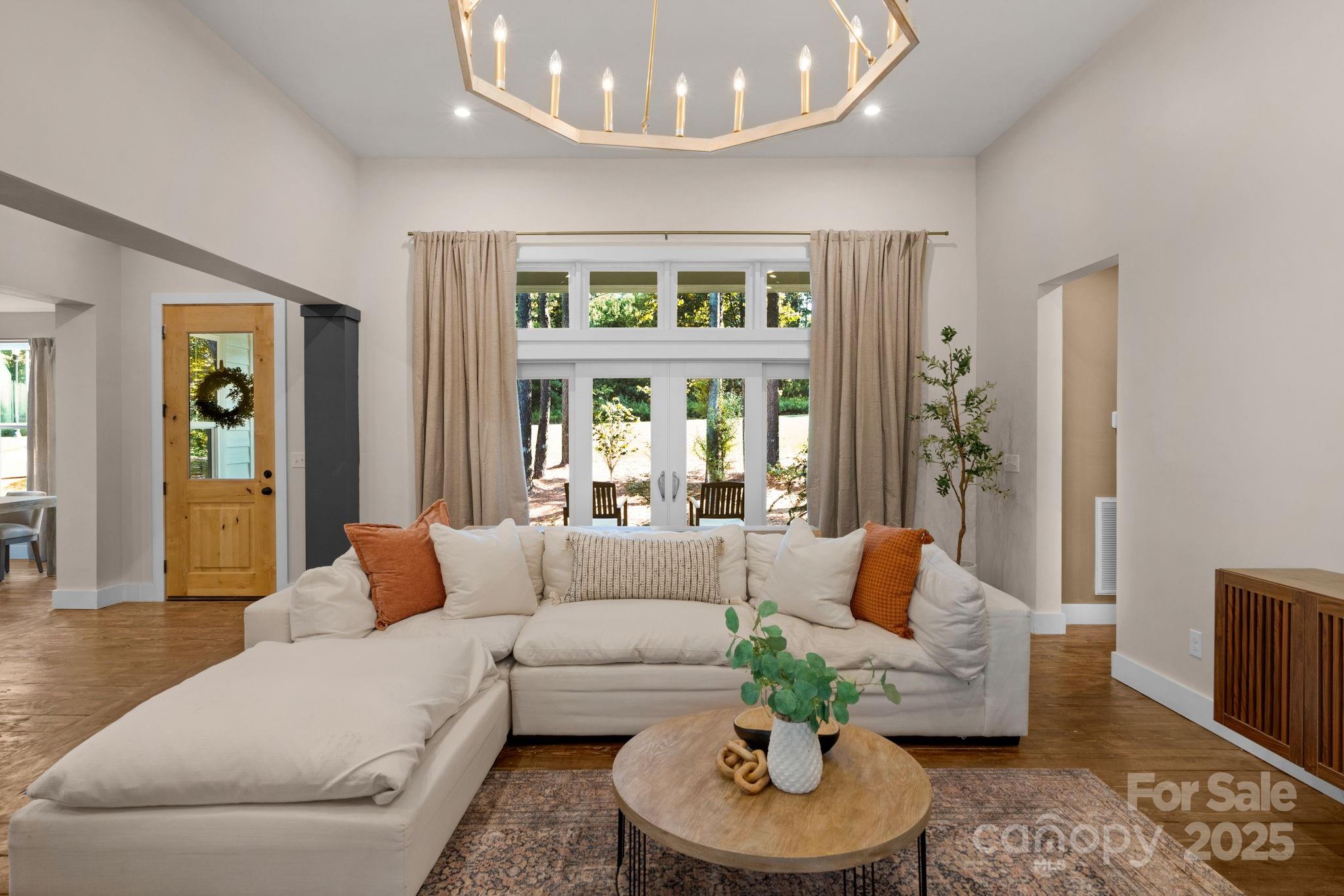 Riverchase Estates - Residential