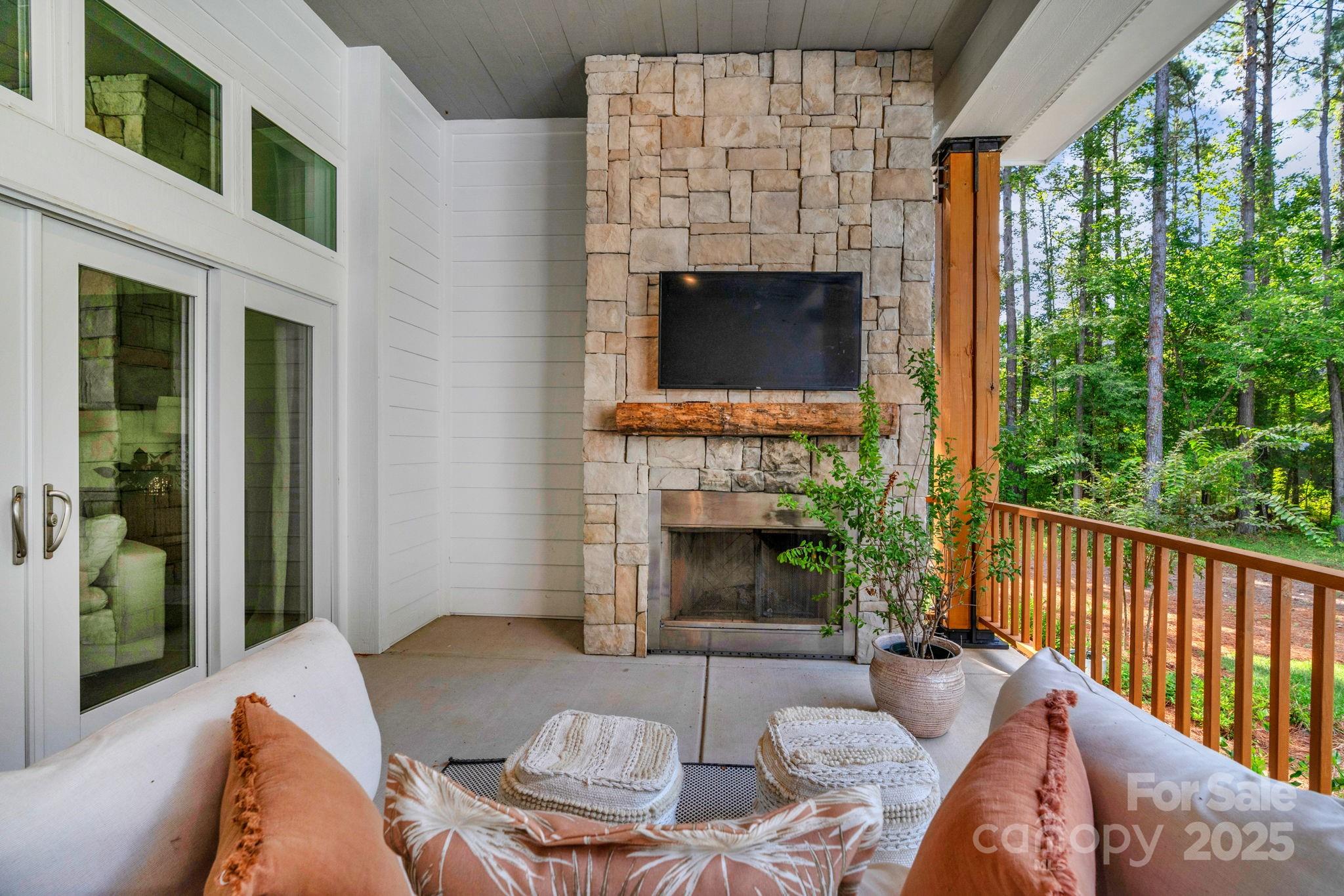 Riverchase Estates - Residential