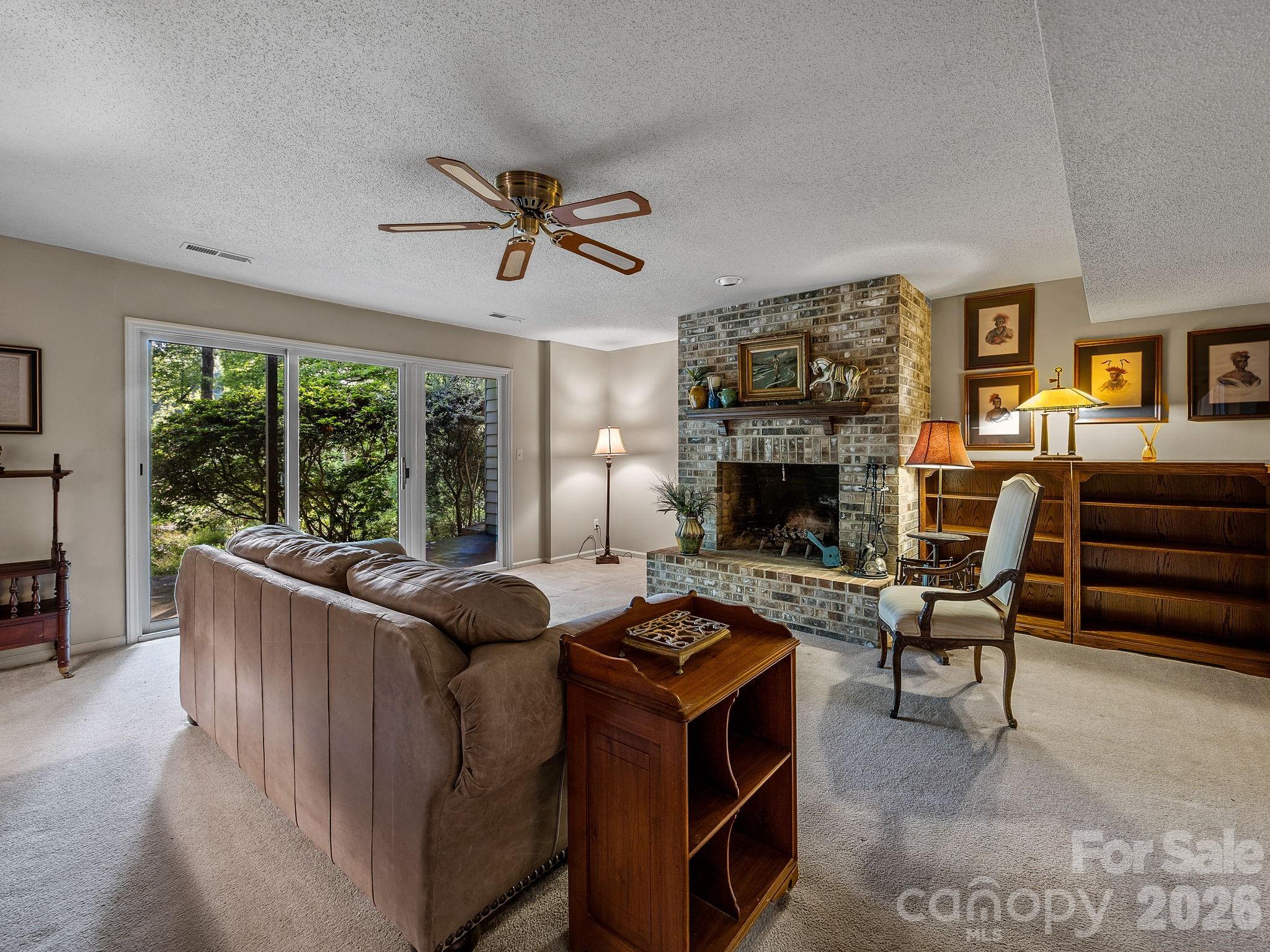 Hunting Country Trails - Residential