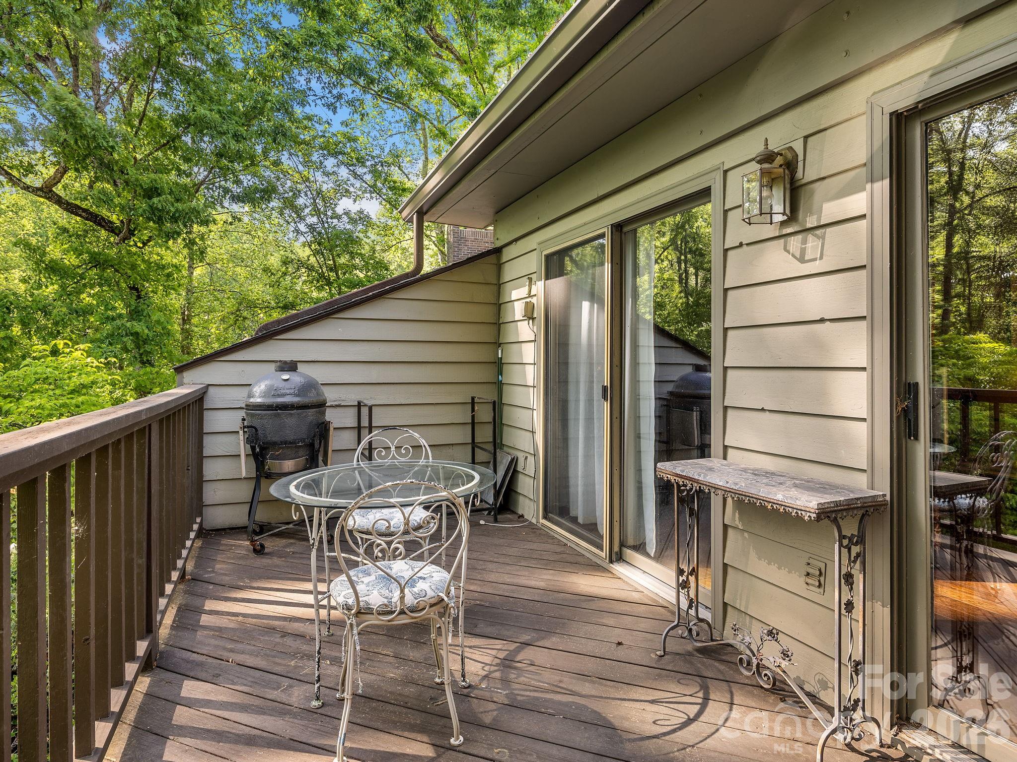 Hunting Country Trails - Residential