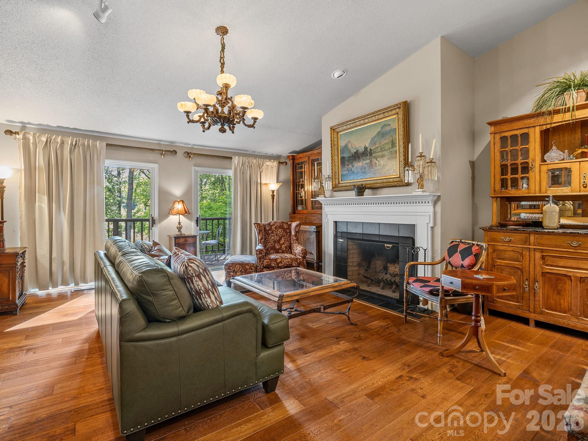 Hunting Country Trails - Residential