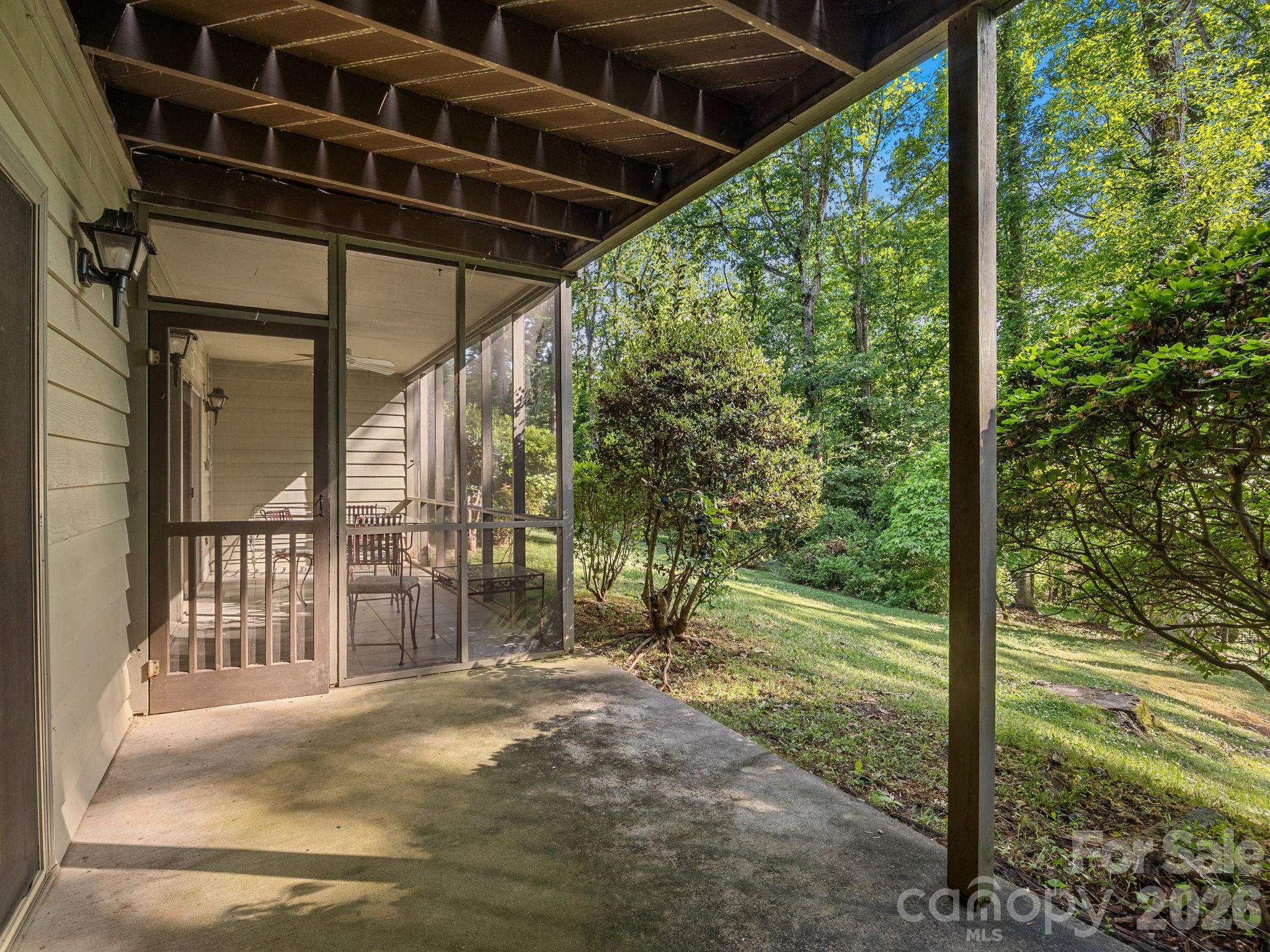 Hunting Country Trails - Residential