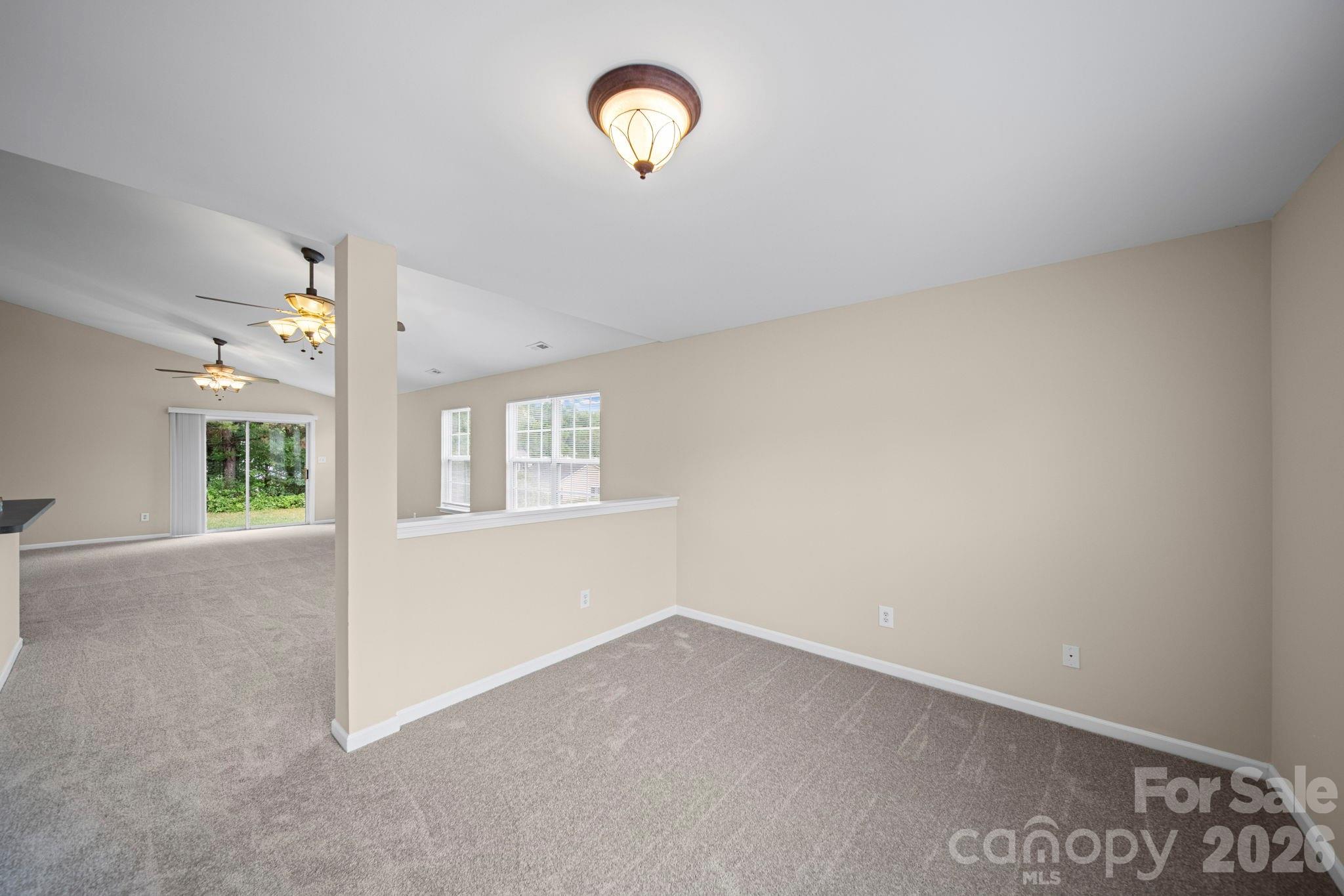 559 Railway Place SW