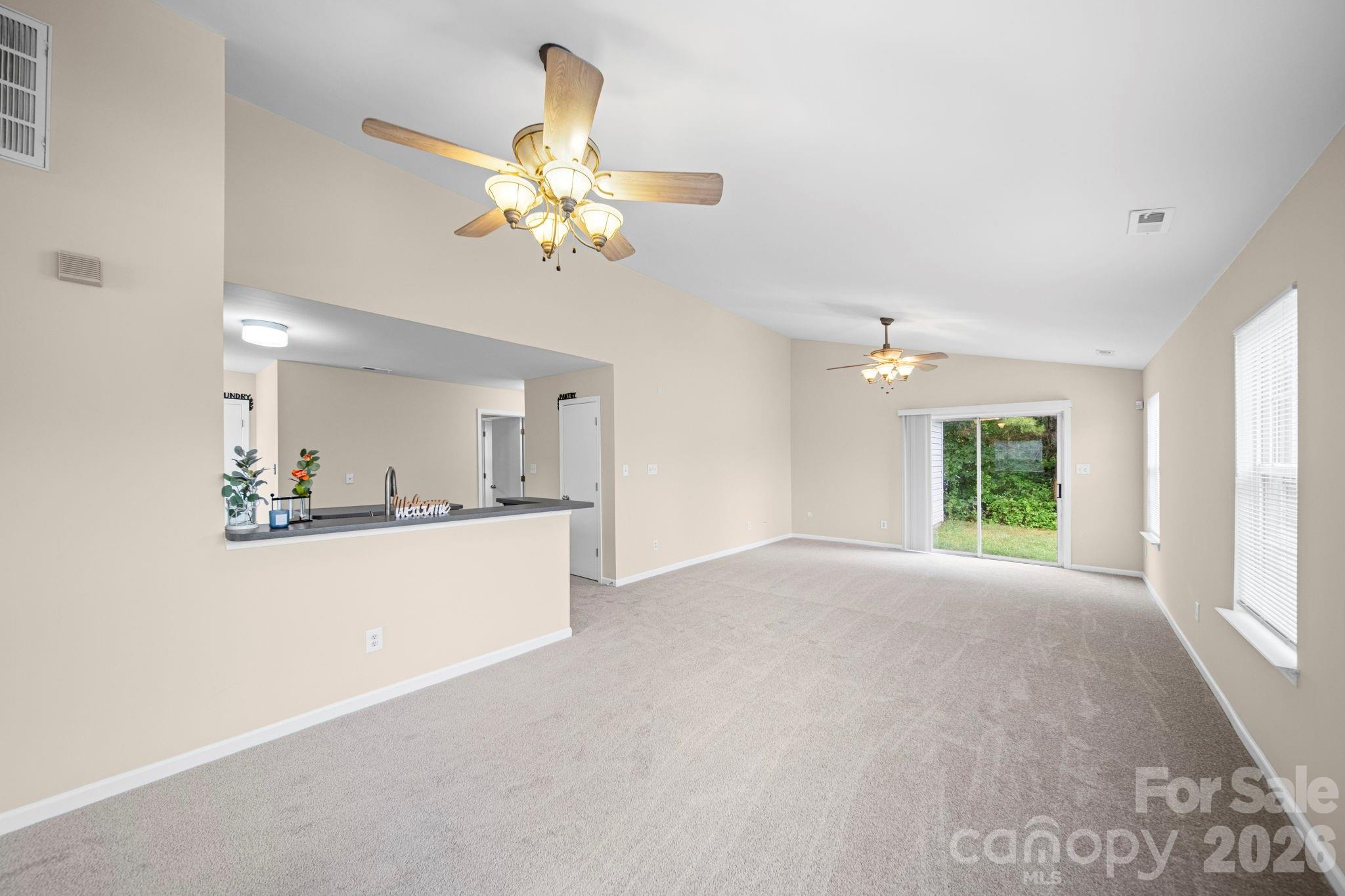559 Railway Place SW