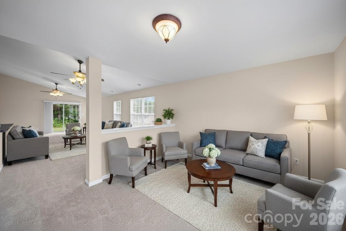559 Railway Place SW
