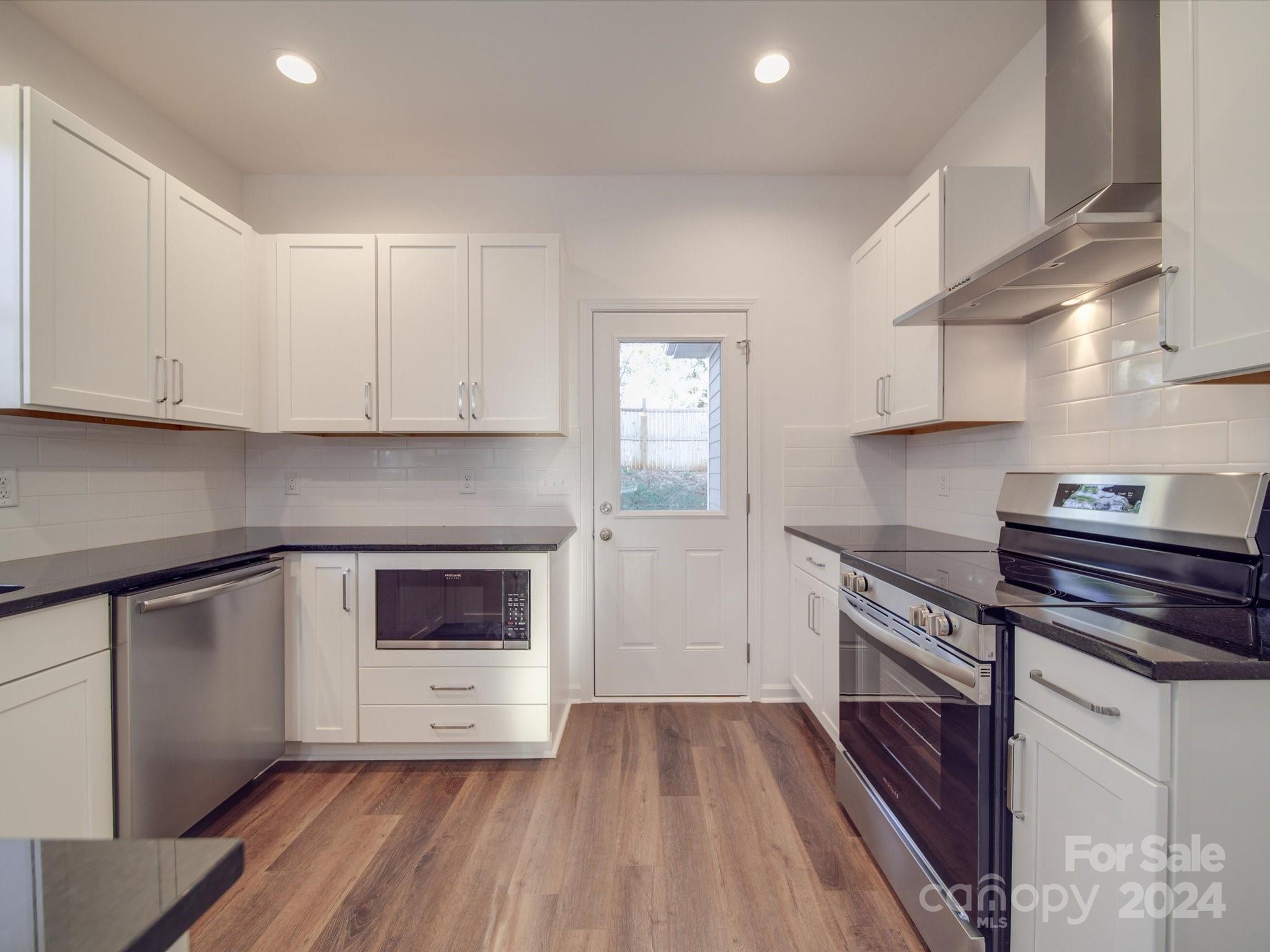 Dixon Village - Residential