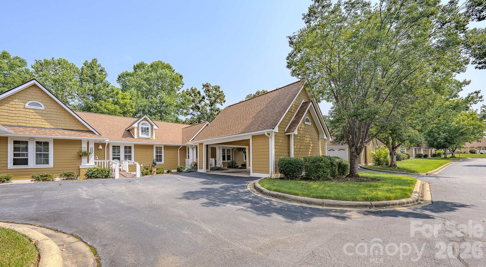 902 Woodlea Court, Asheville, NC, 28806