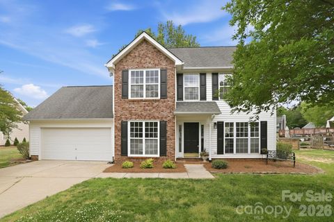 Photo of 8106 Castlemaine Drive, Matthews, NC 28104 (MLS # 4375063)