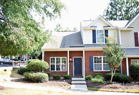 Photo of 164 Portestowne Way, Mooresville, NC 28117 (MLS # 4376760)