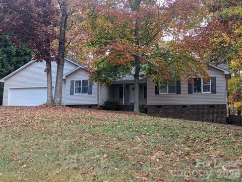 3984 Windrock Court Denver NC 28037