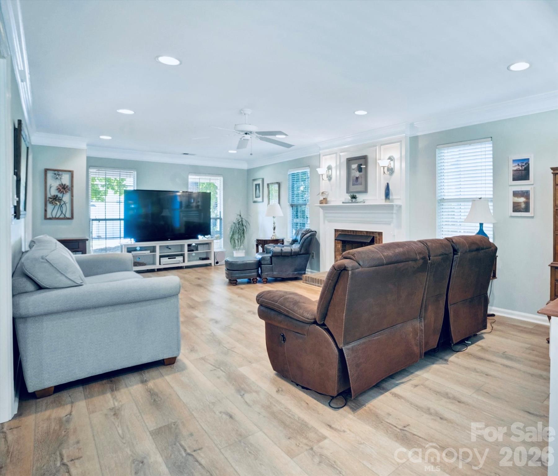 2908 Pinewood Hill Drive