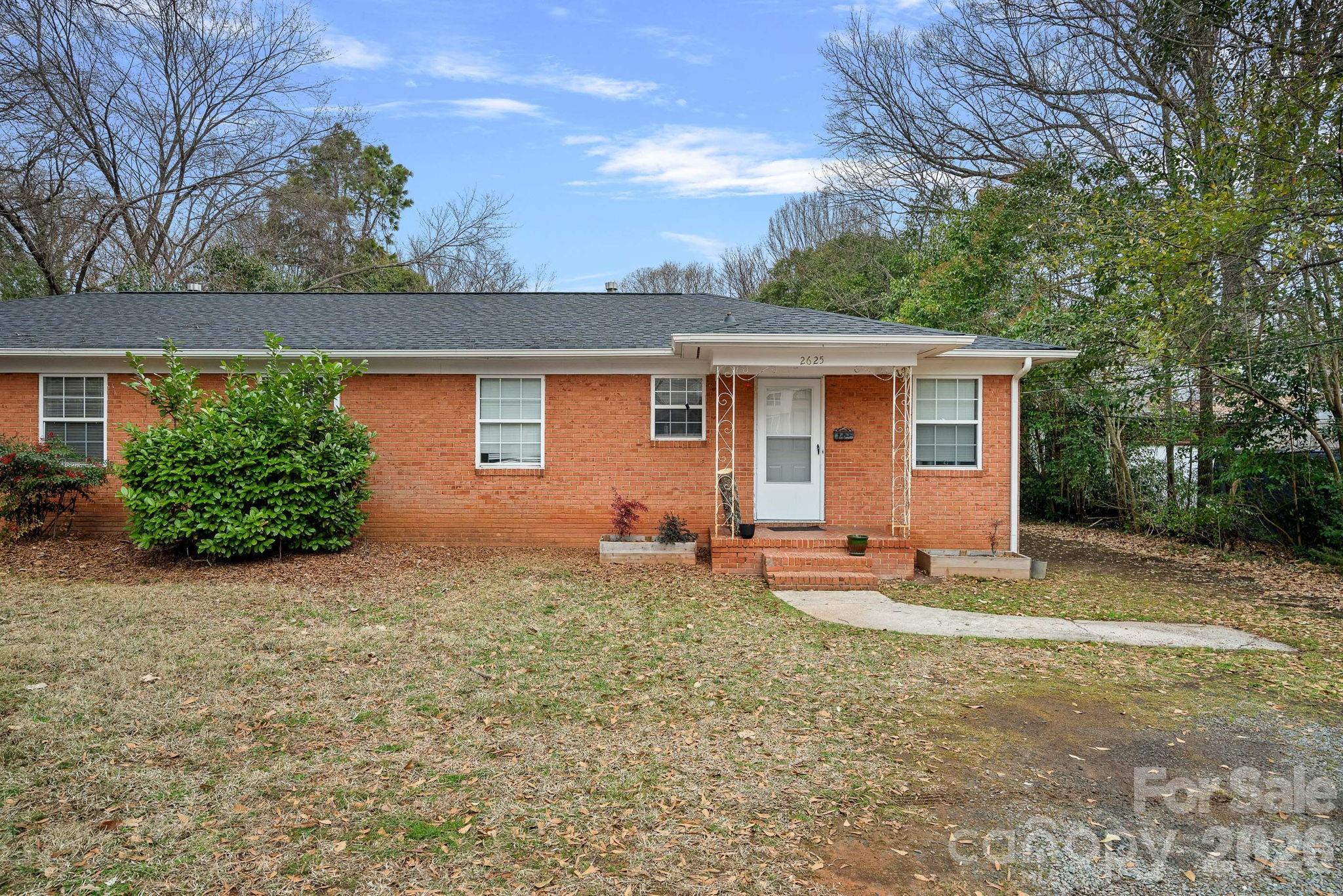 2623 & 2625 Shamrock Drive