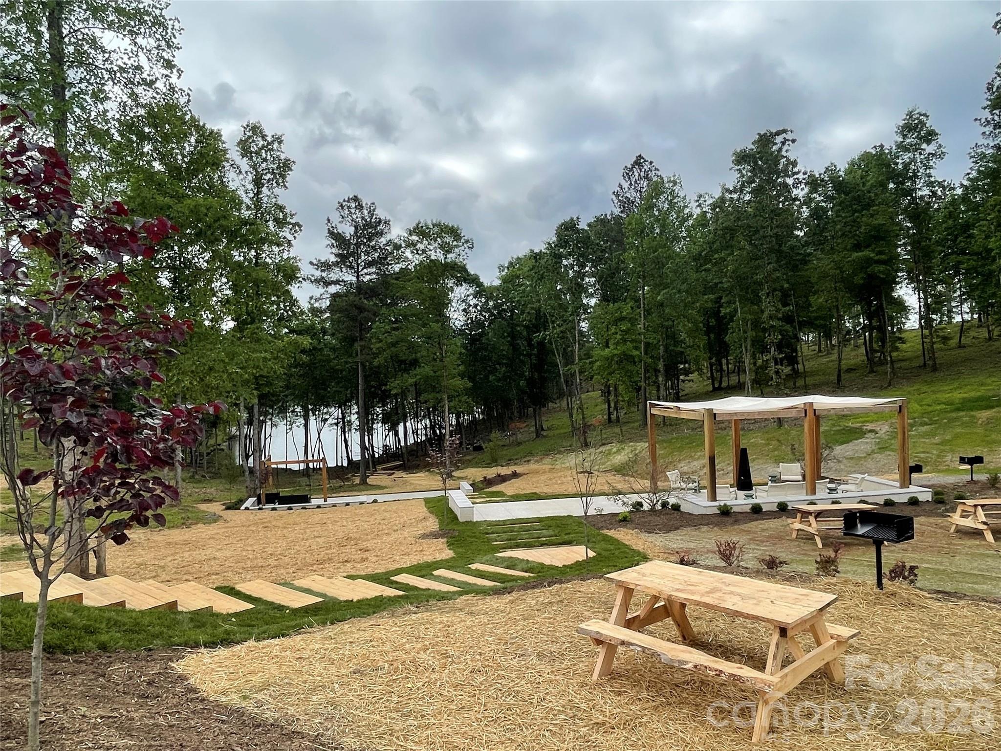 Lakeside Reserve - Land