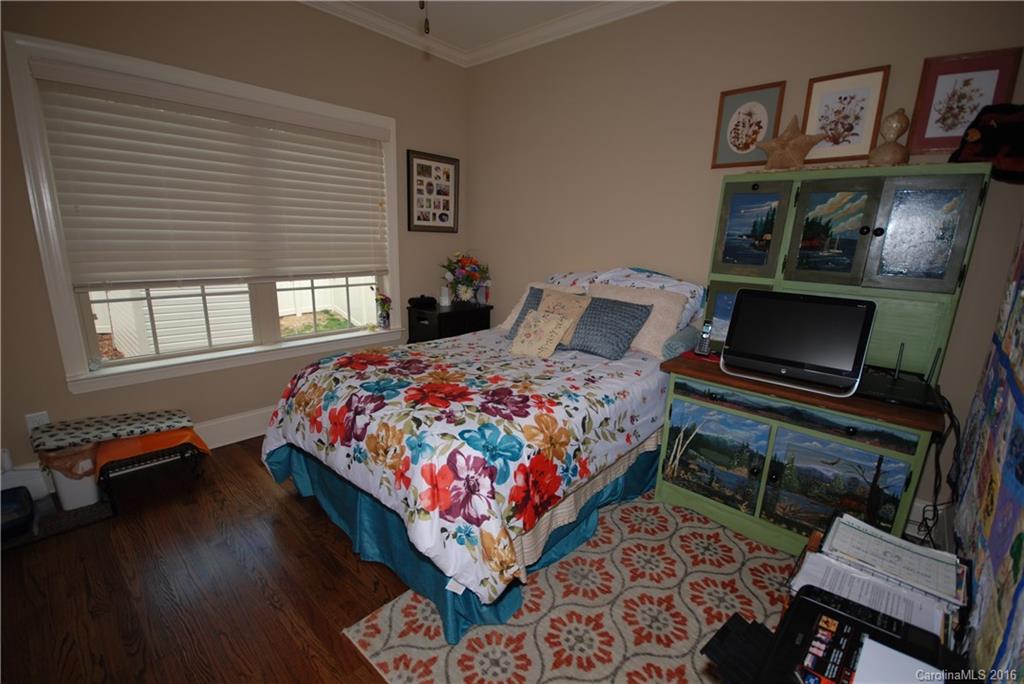 Seven Oaks - Residential