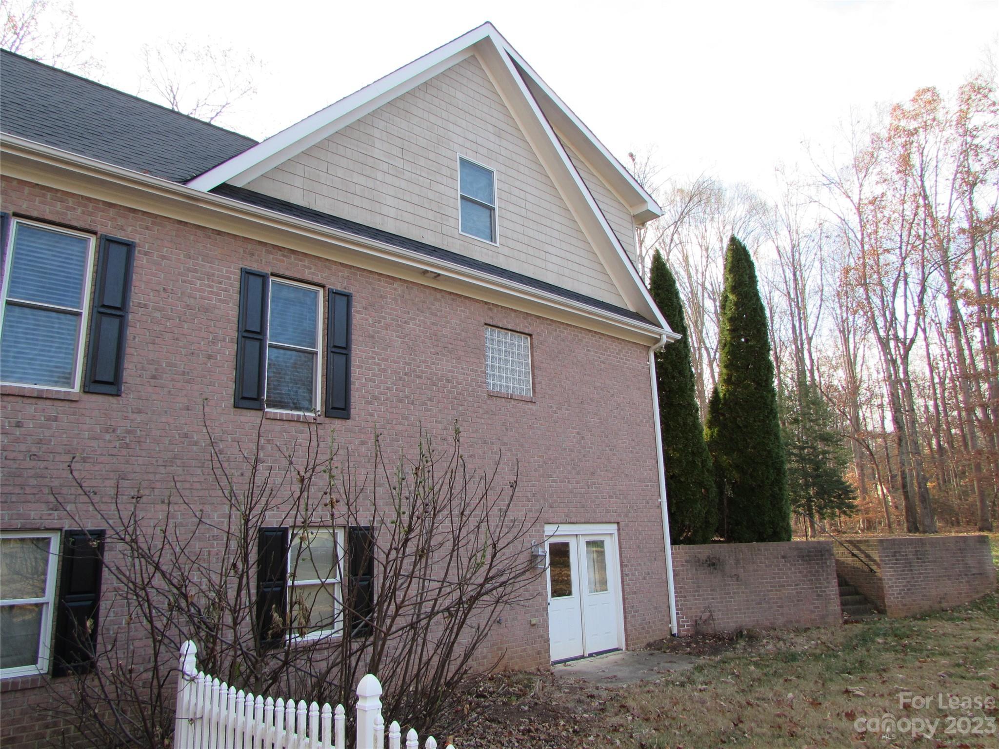 Devonshire - Residential Lease