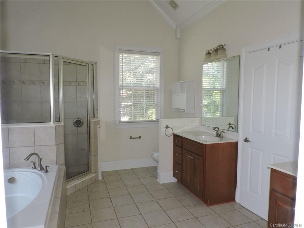 Holland Springs - Residential