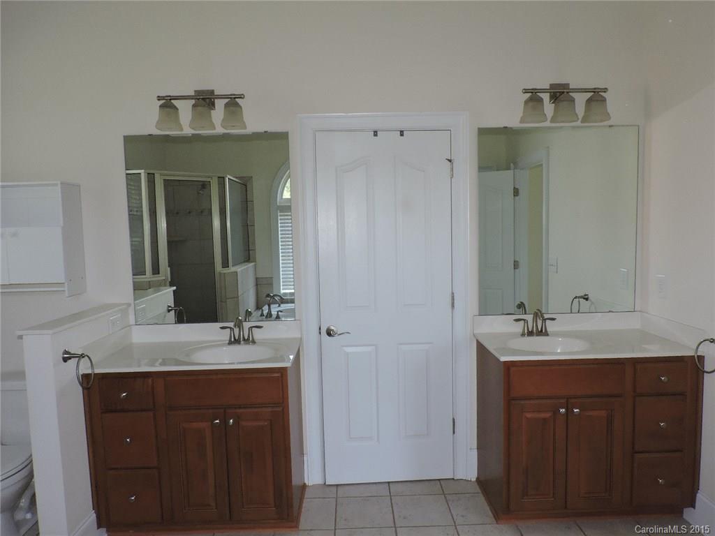 Holland Springs - Residential