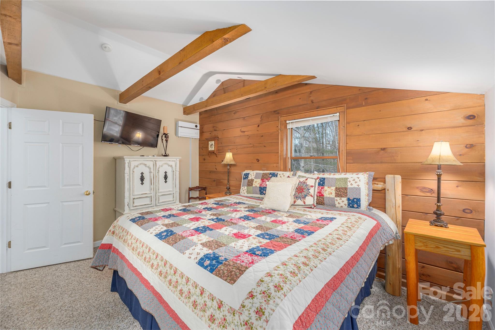 Maggie Overlook - Residential