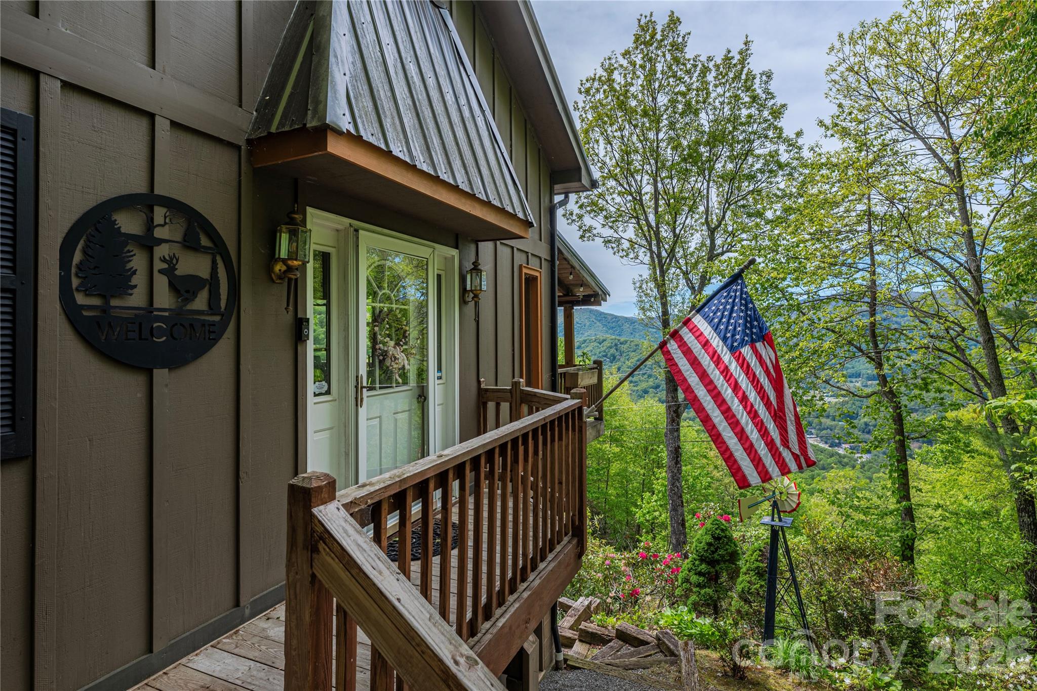 Maggie Overlook - Residential