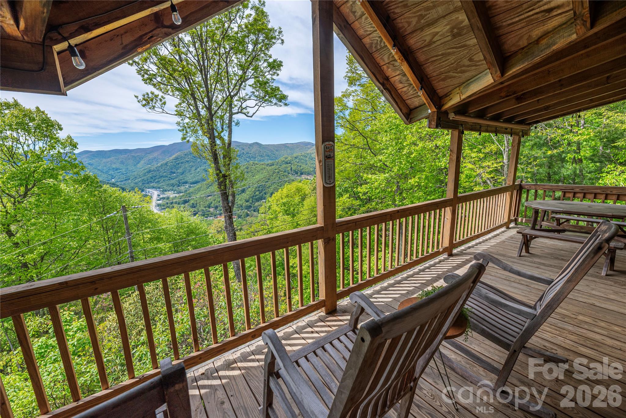 Maggie Overlook - Residential