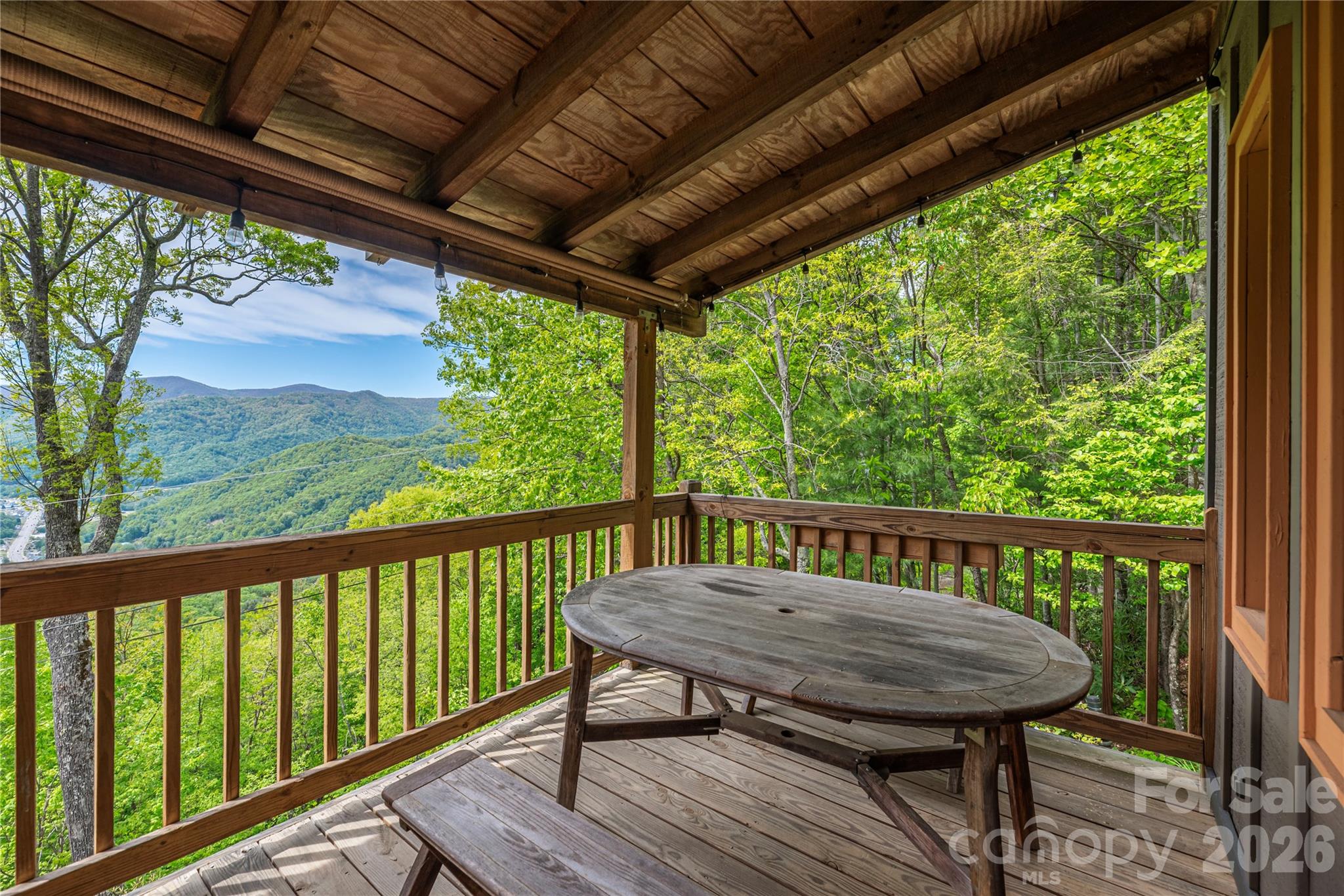 Maggie Overlook - Residential
