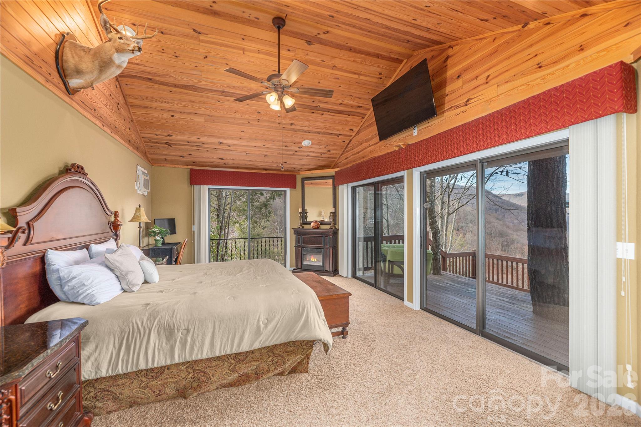 Maggie Overlook - Residential