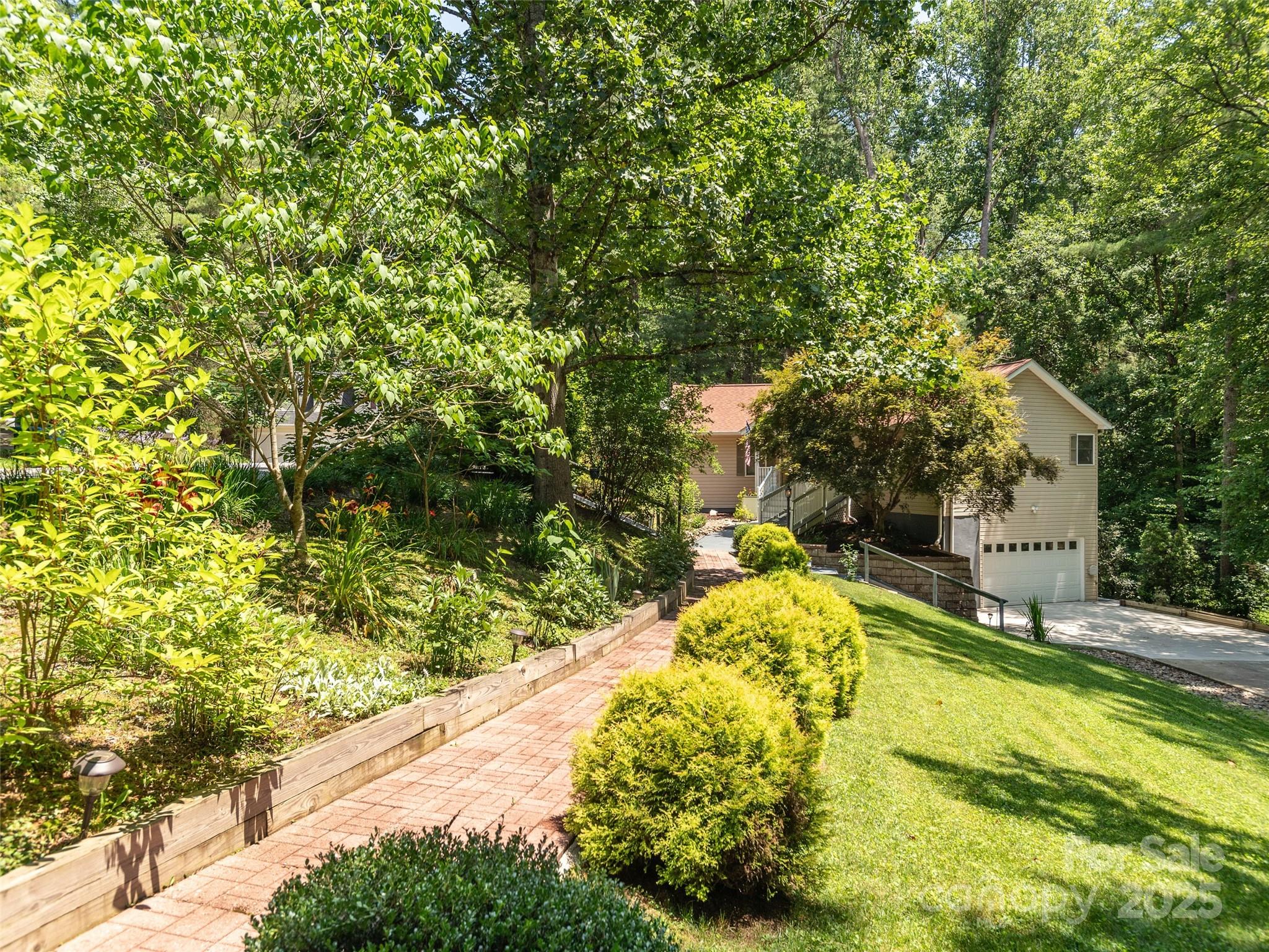 204 Pine Berry Circle