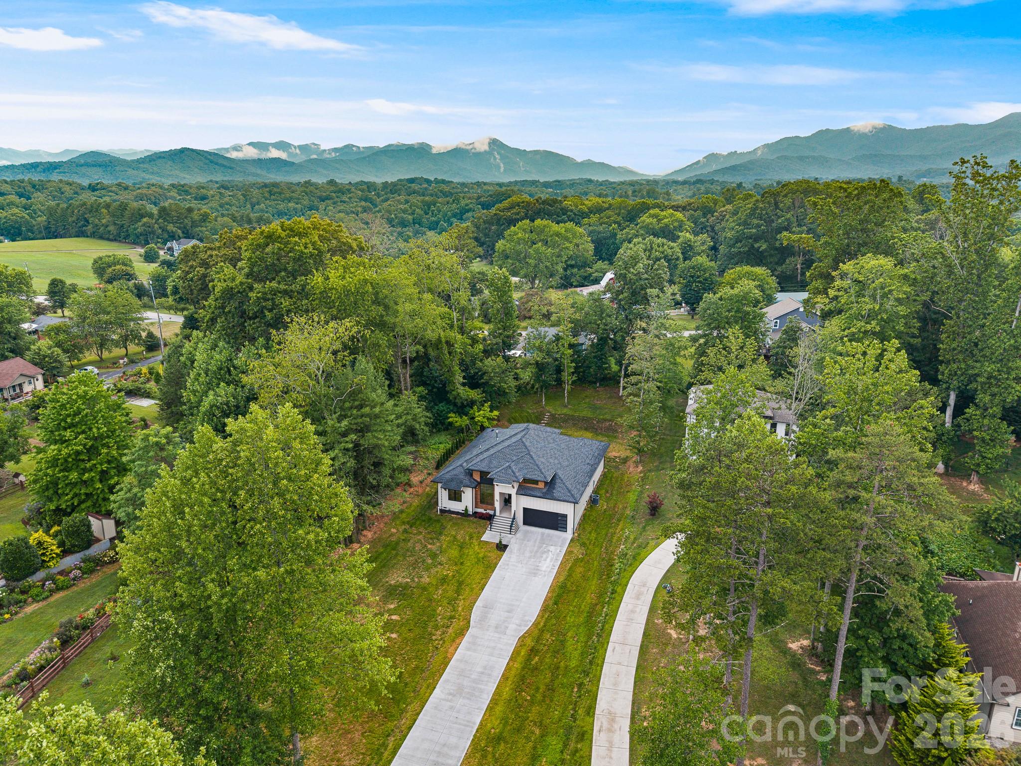 25 Copper Mill Court
