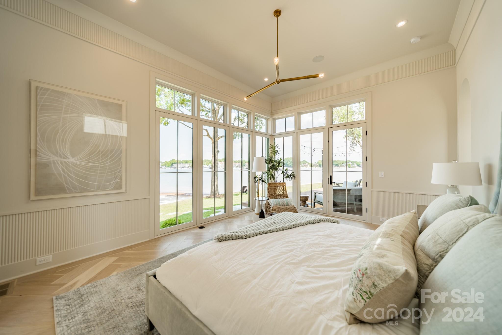 Point Largo - Residential