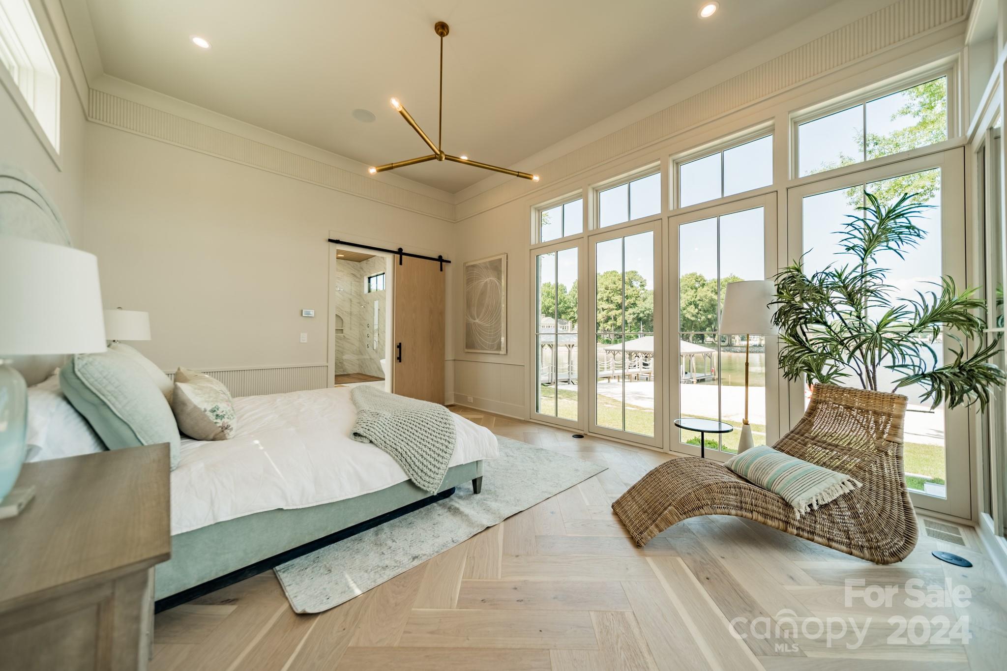 Point Largo - Residential