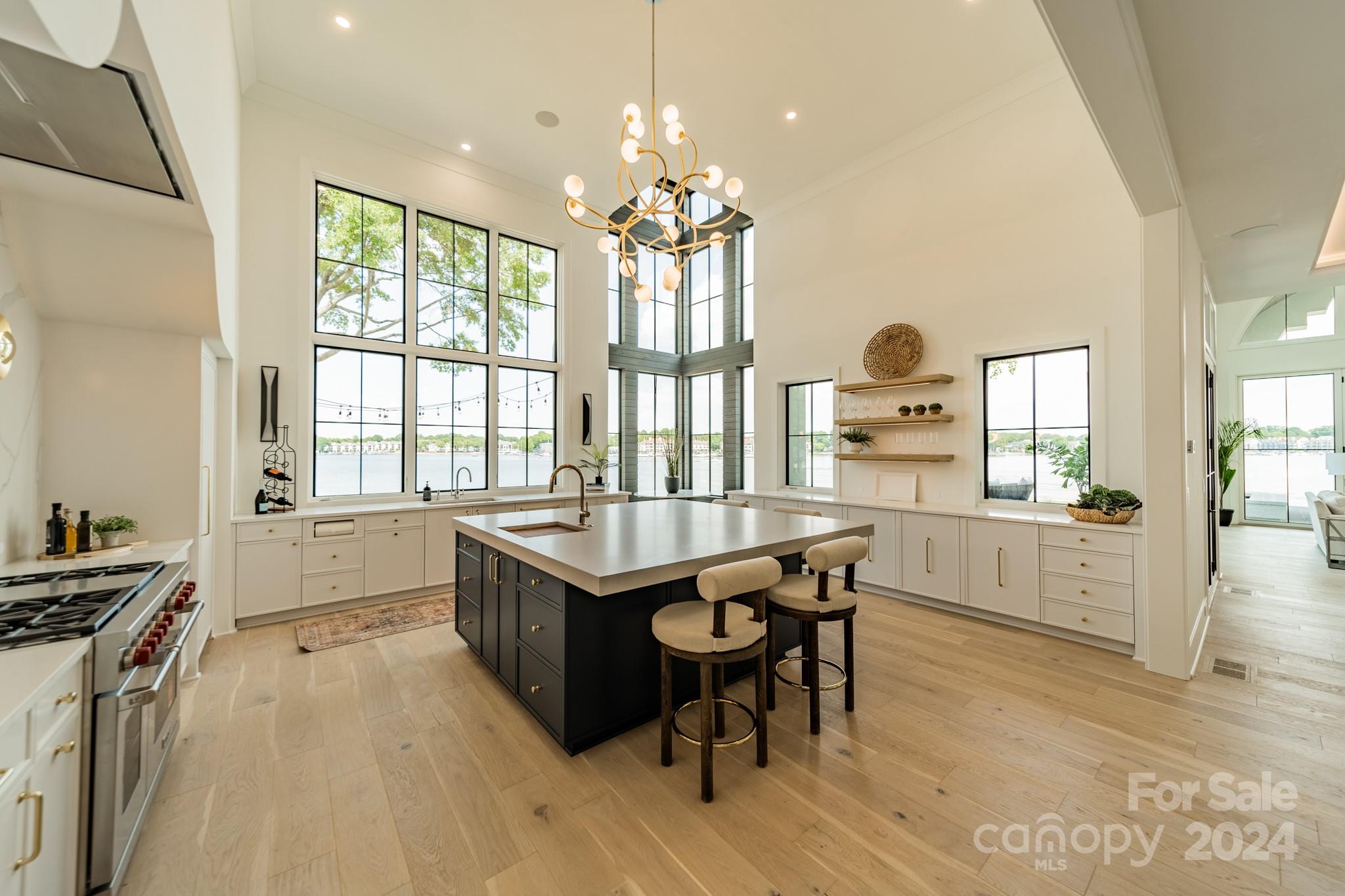 Point Largo - Residential