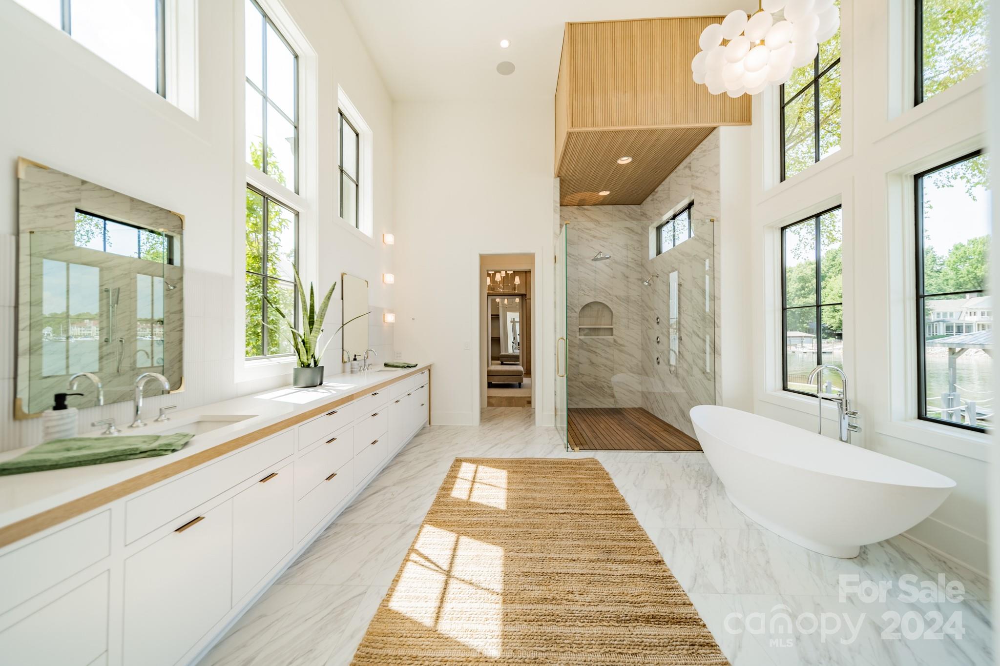 Point Largo - Residential