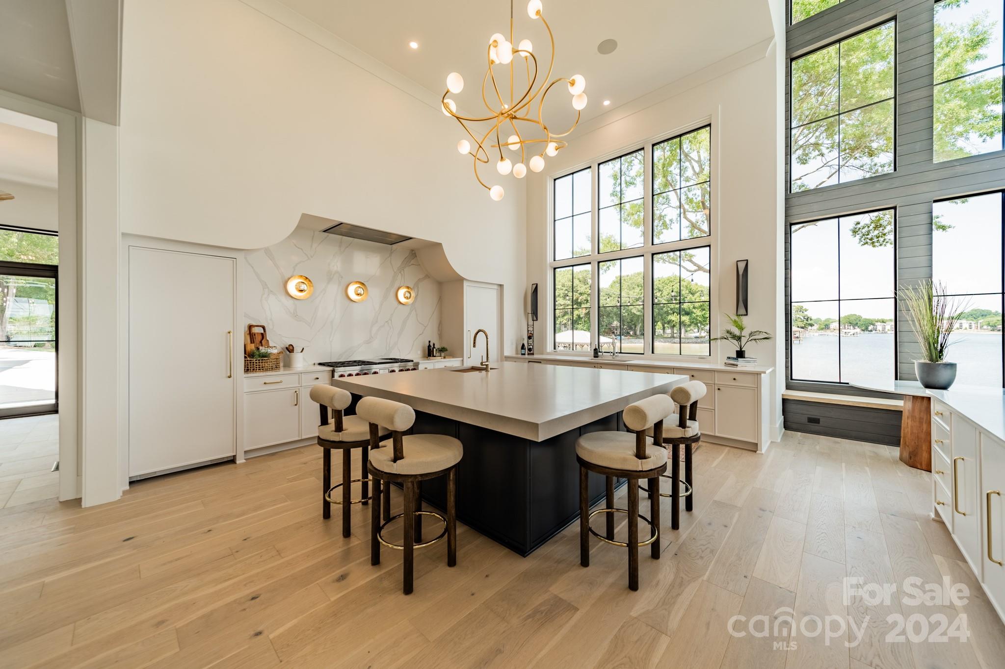 Point Largo - Residential