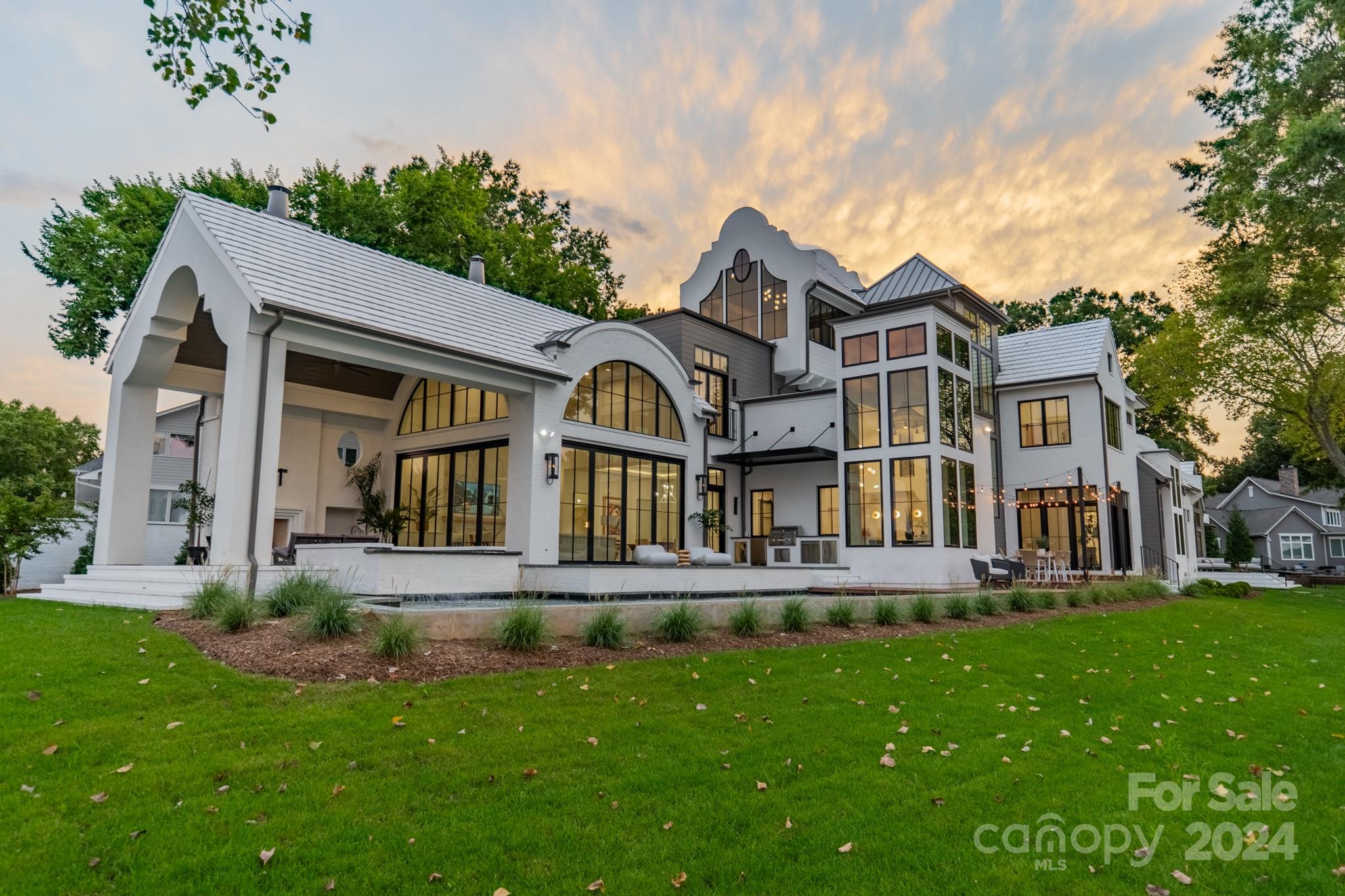 Point Largo - Residential