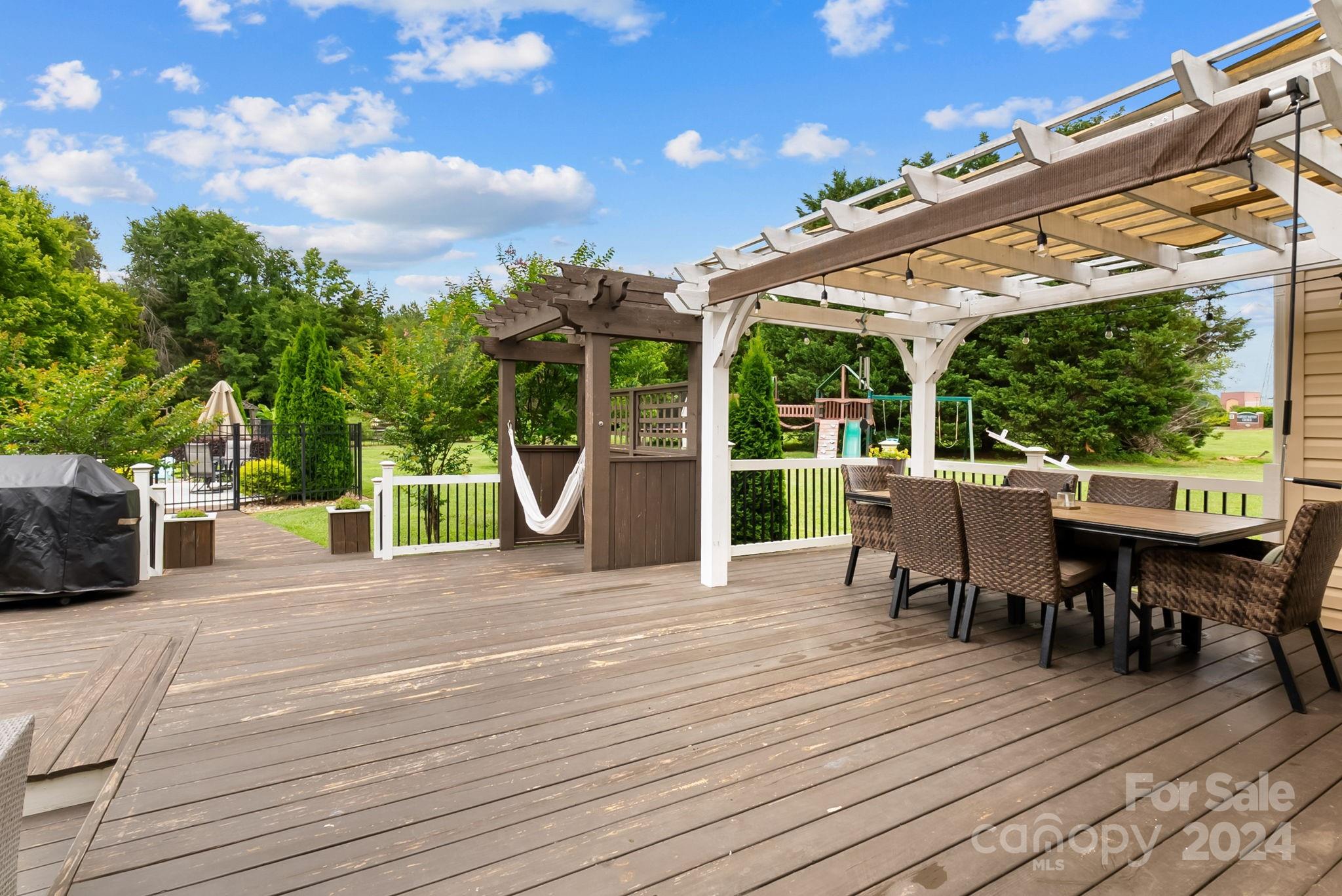 Miller Pond - Residential