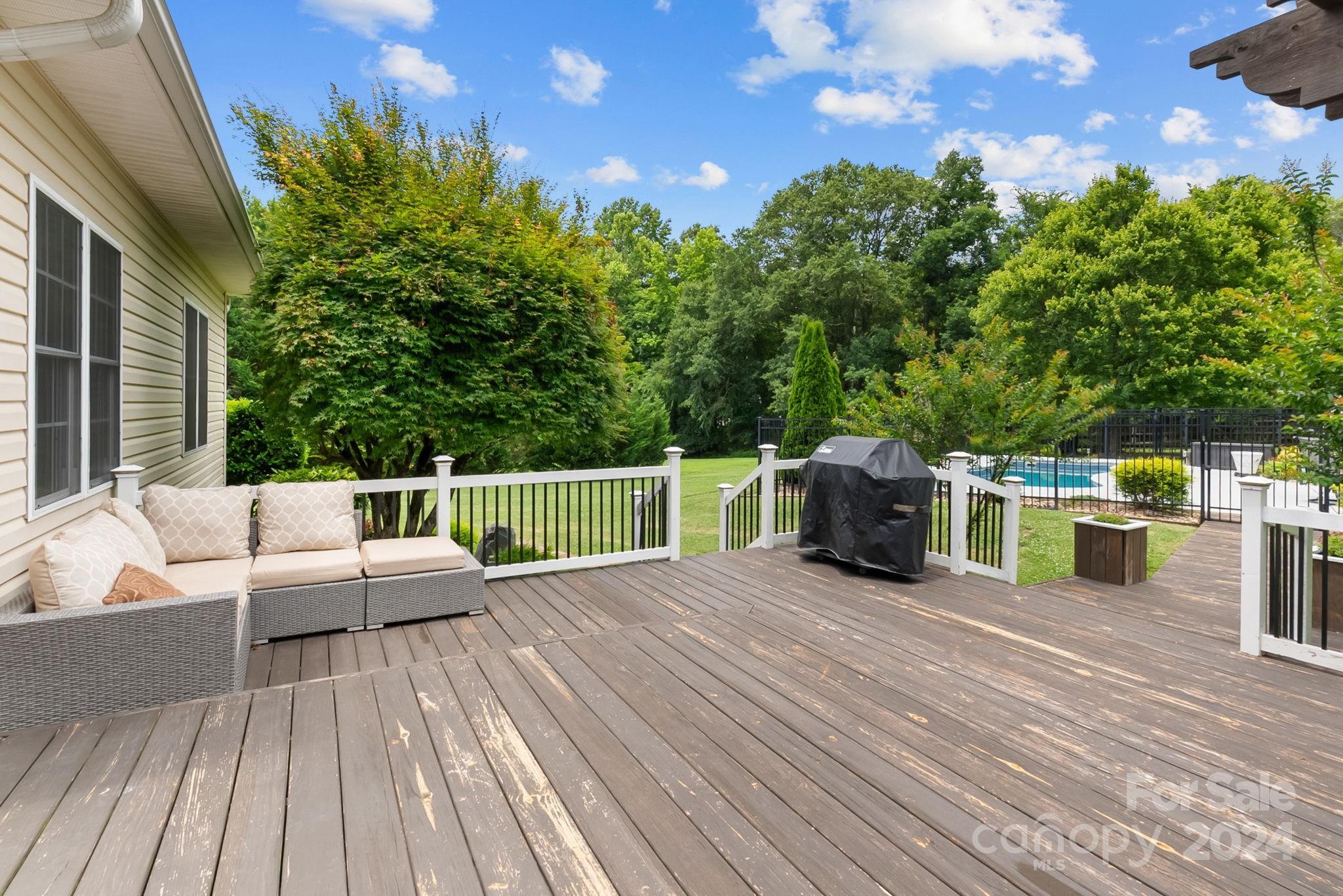 Miller Pond - Residential