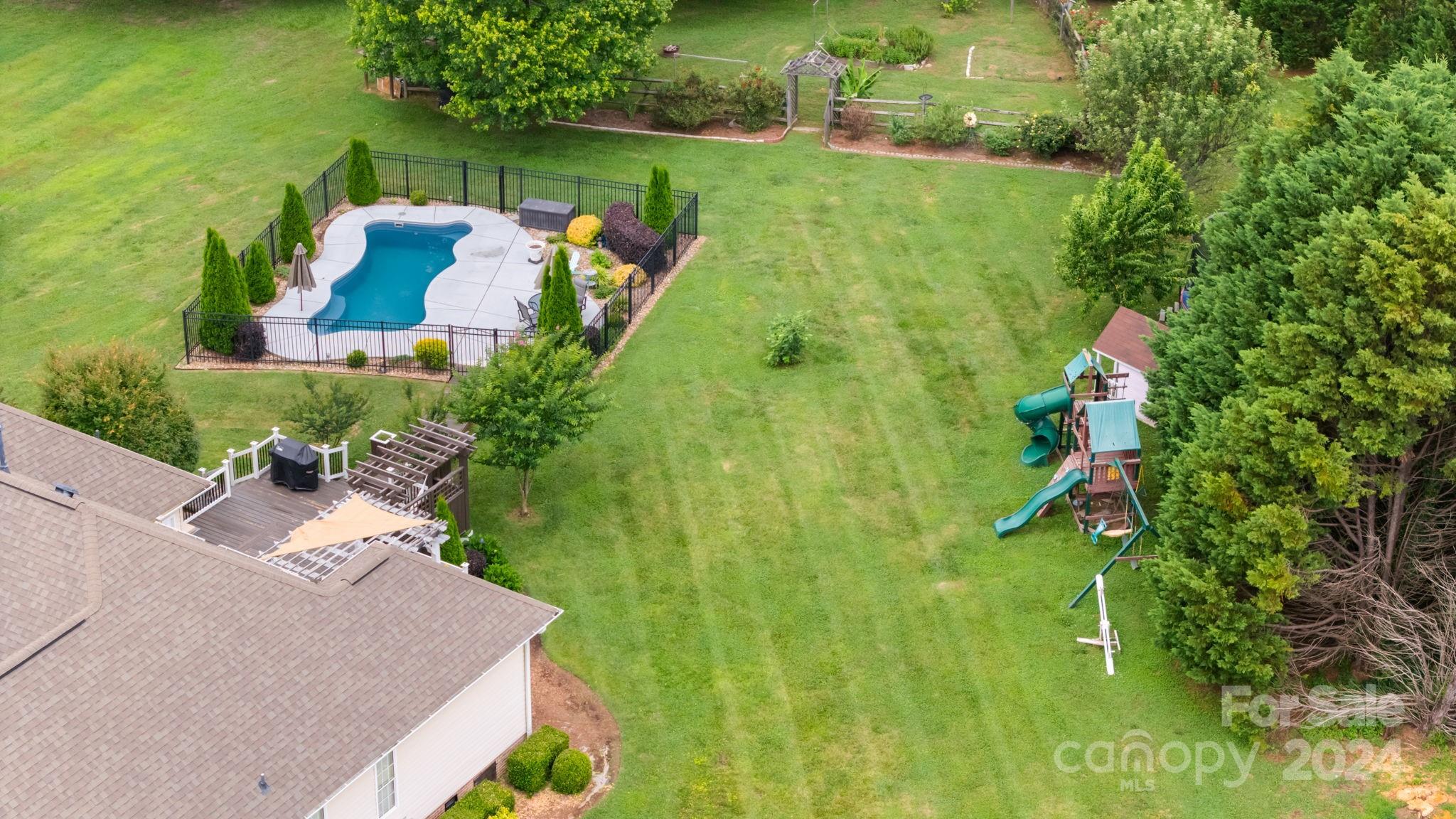 Miller Pond - Residential