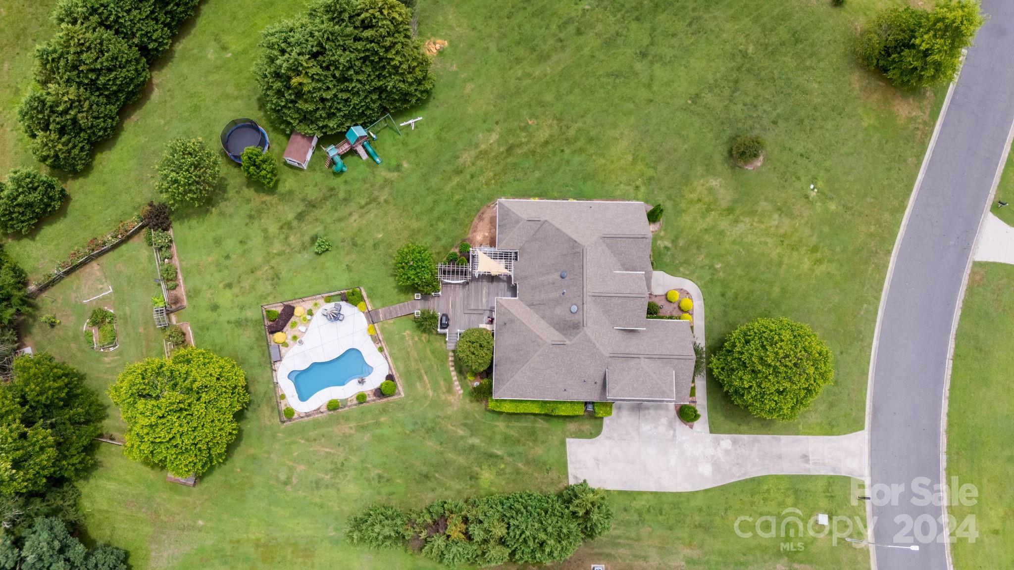 Miller Pond - Residential