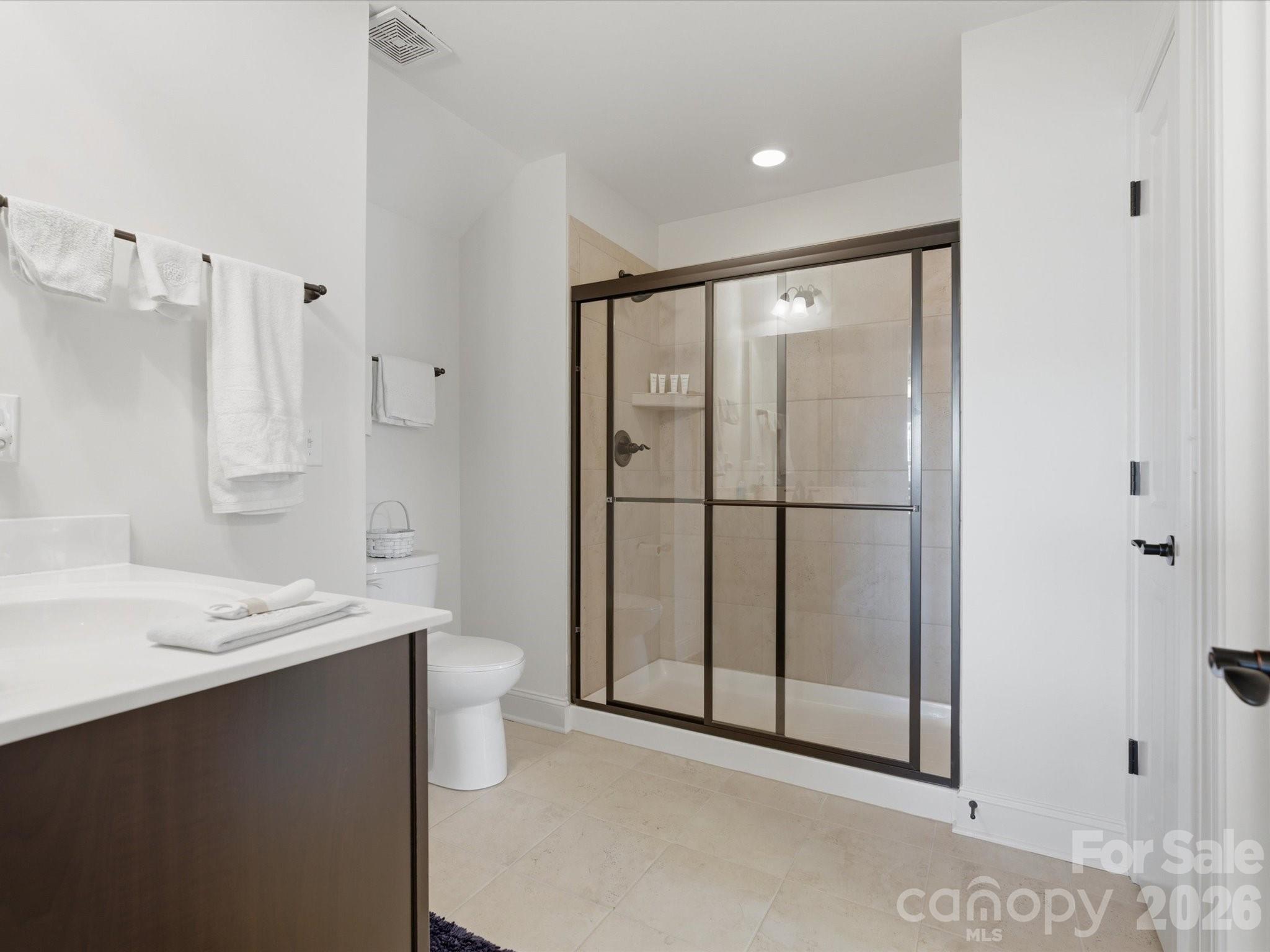 The Courtyards at Emerald Lake - Residential