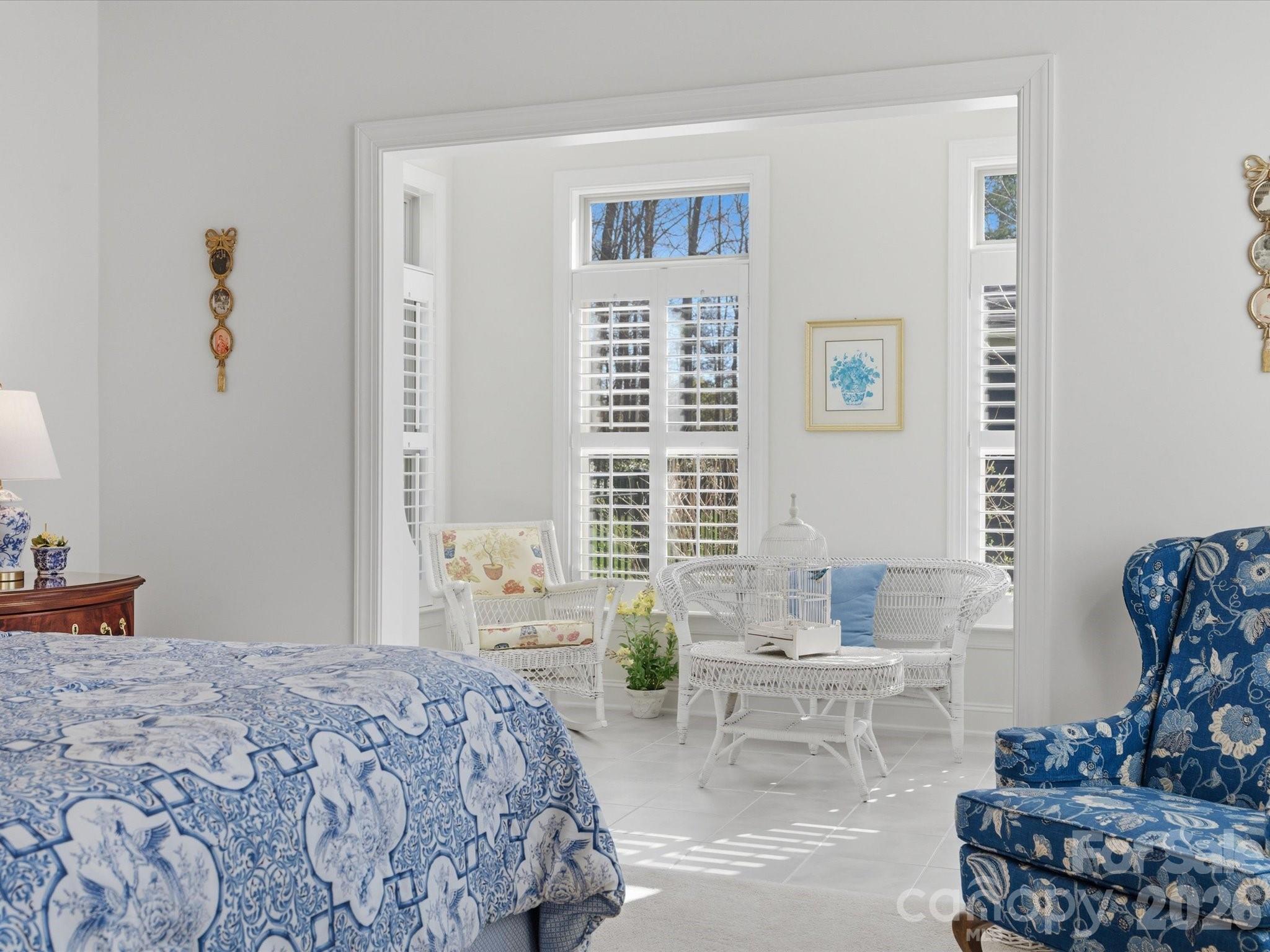 The Courtyards at Emerald Lake - Residential