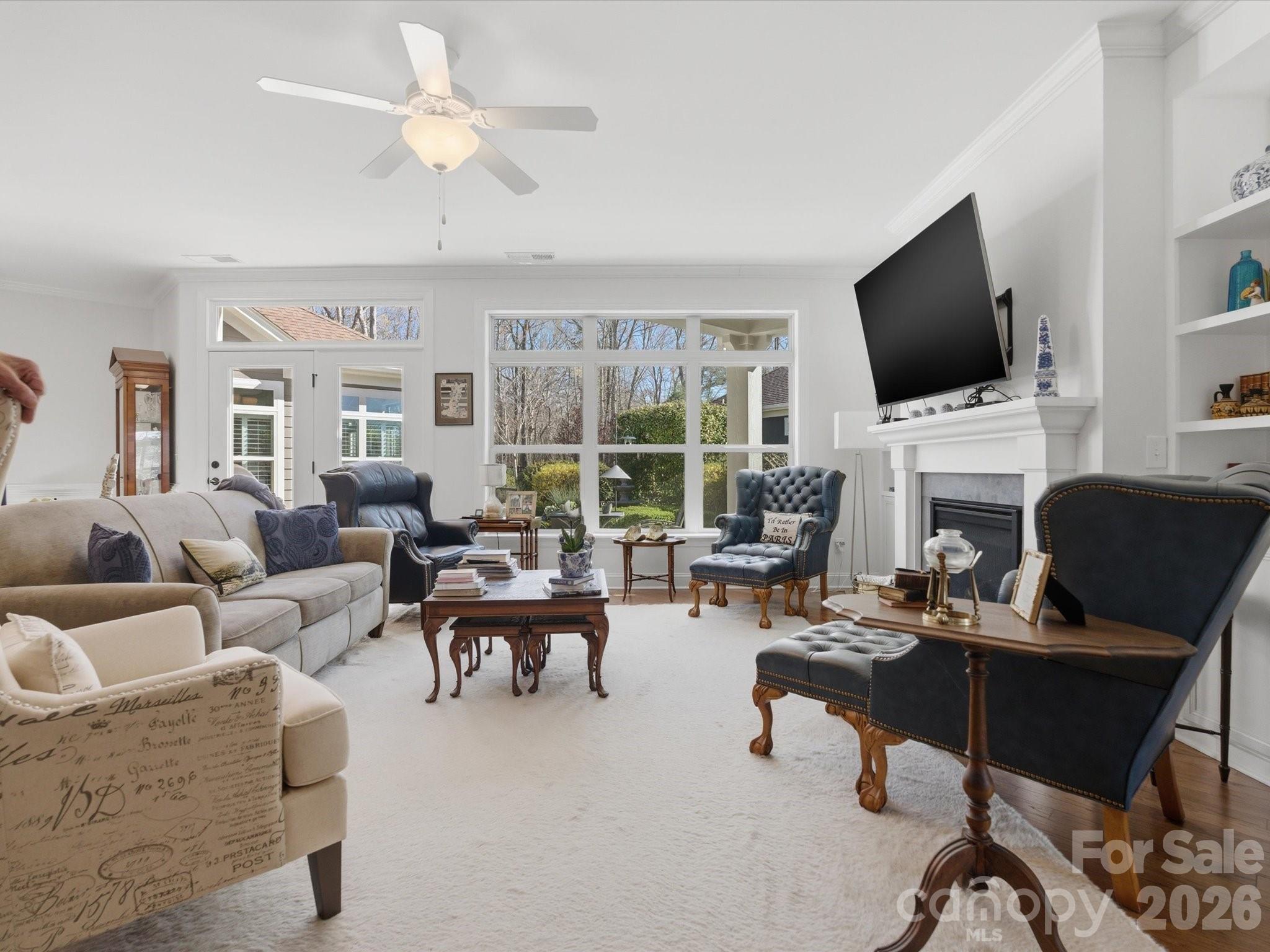 The Courtyards at Emerald Lake - Residential