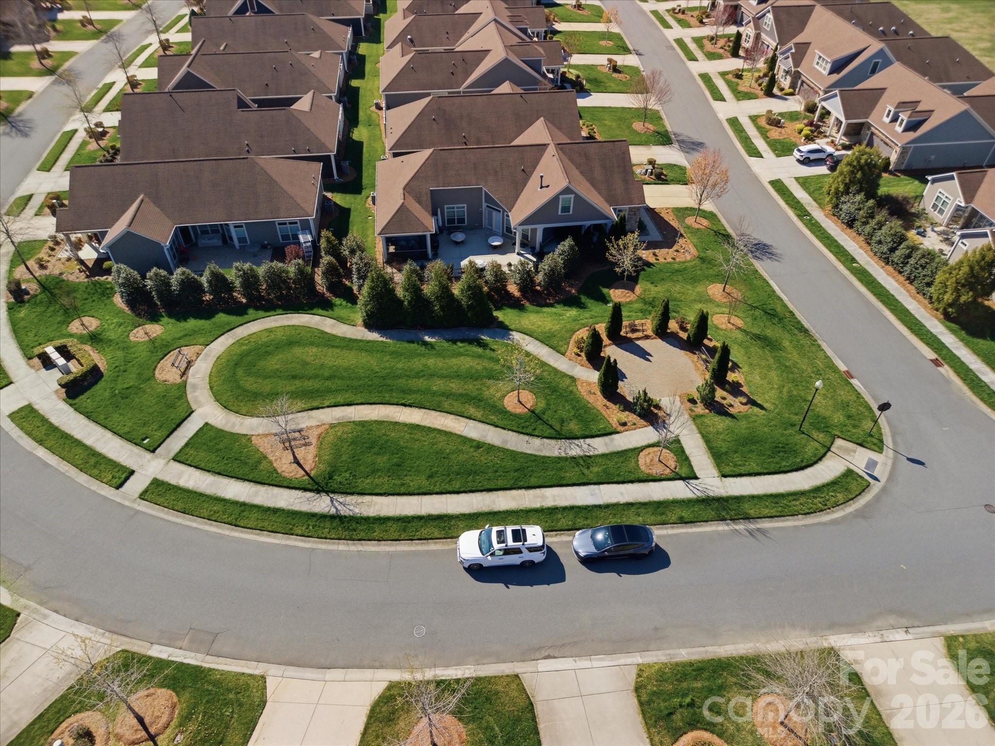 The Courtyards at Emerald Lake - Residential