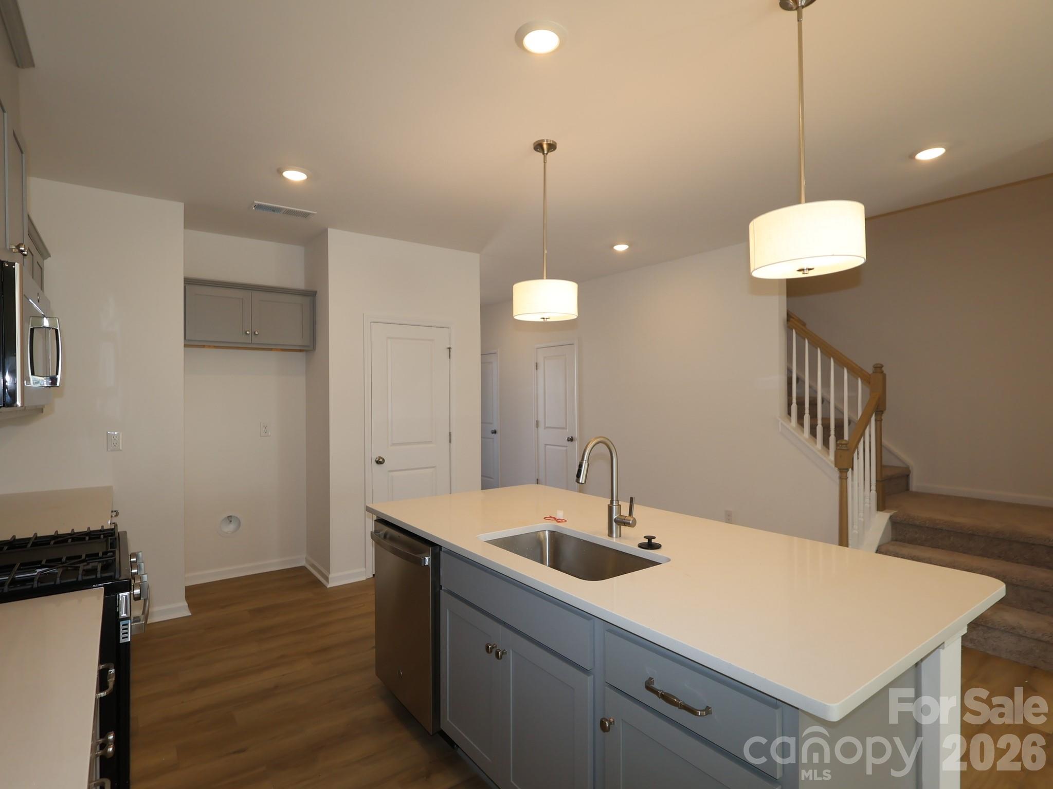 812 Earhart Street NW