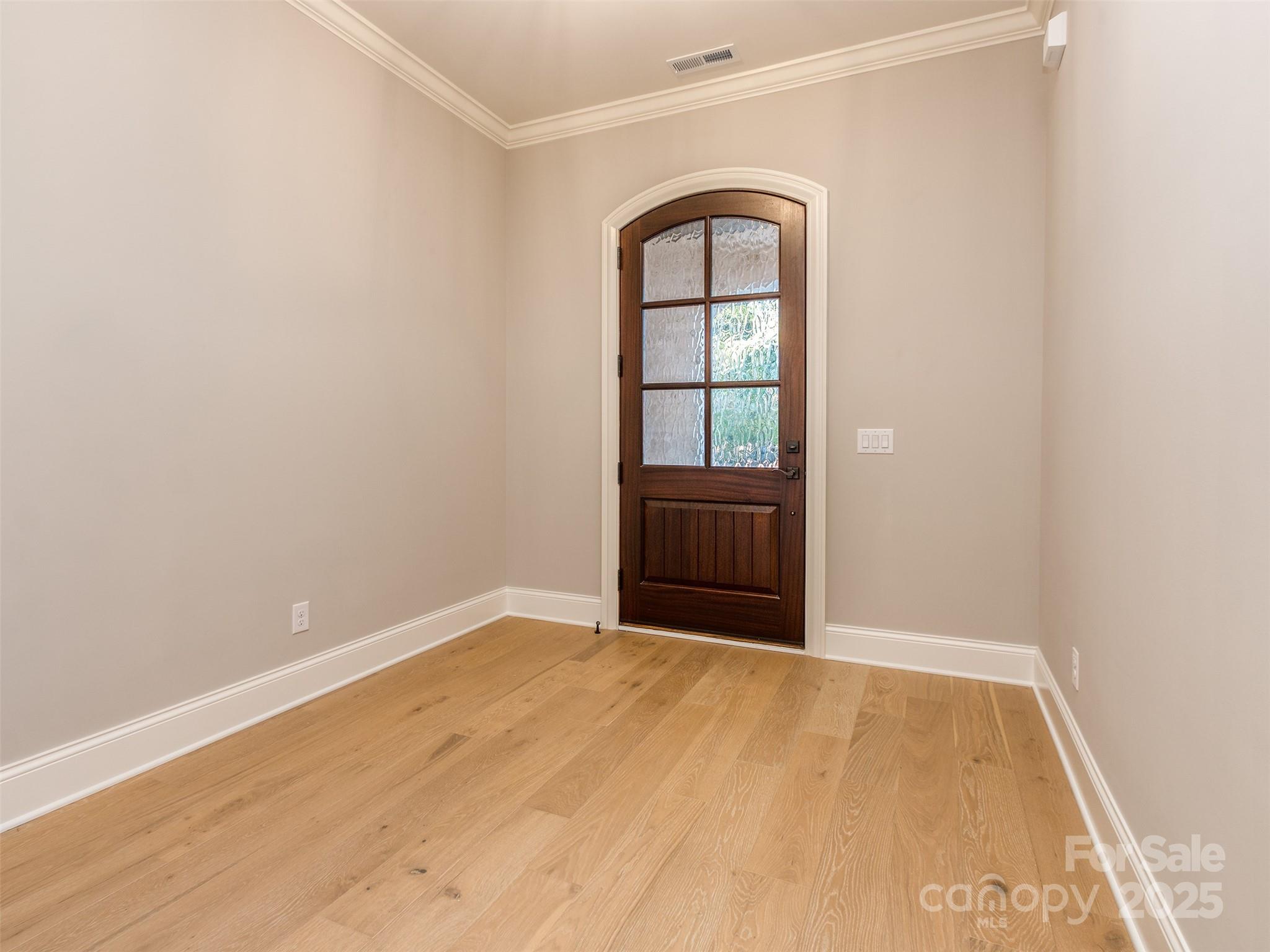305 Audrey Place 7