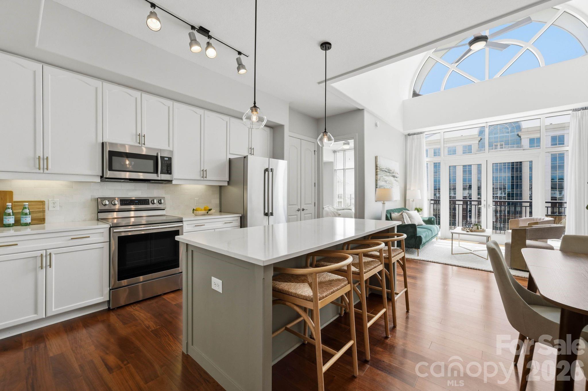 4620 Piedmont Row Drive 705