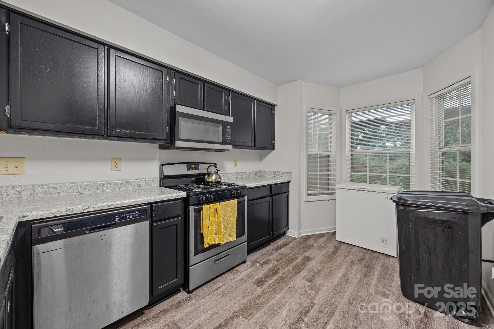 6005 Pinebark Court