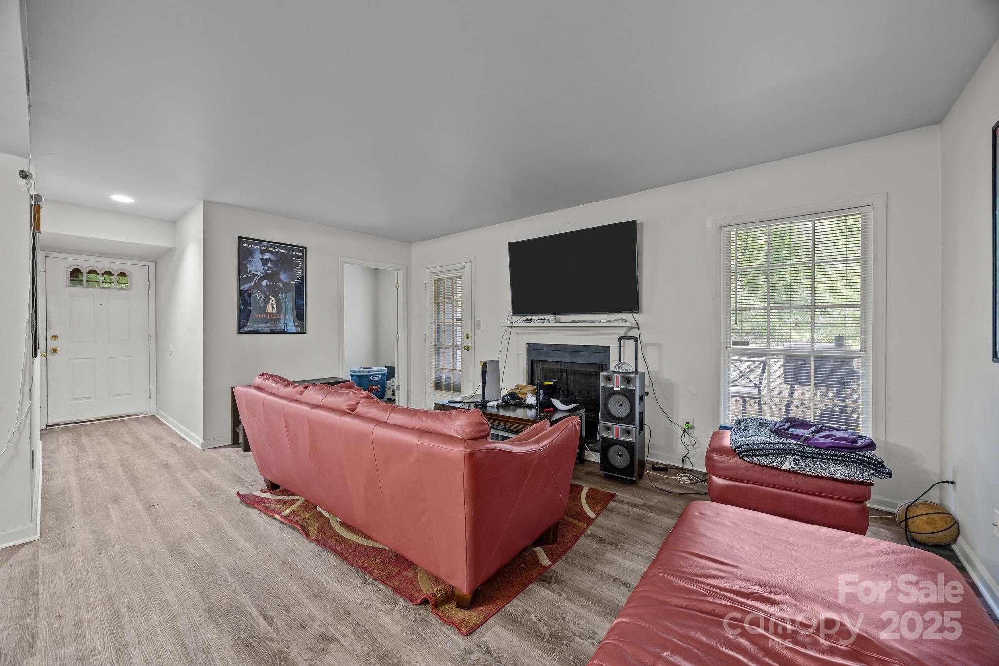 6005 Pinebark Court