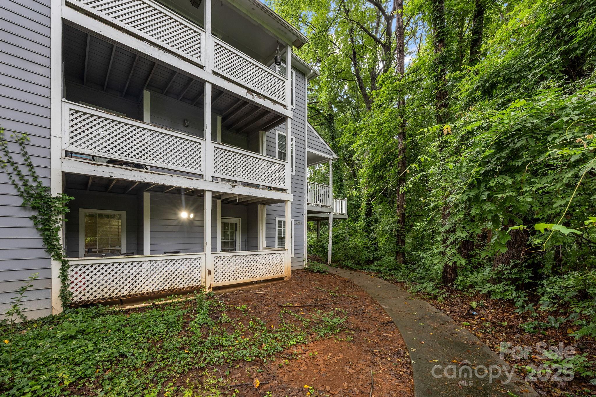 6005 Pinebark Court